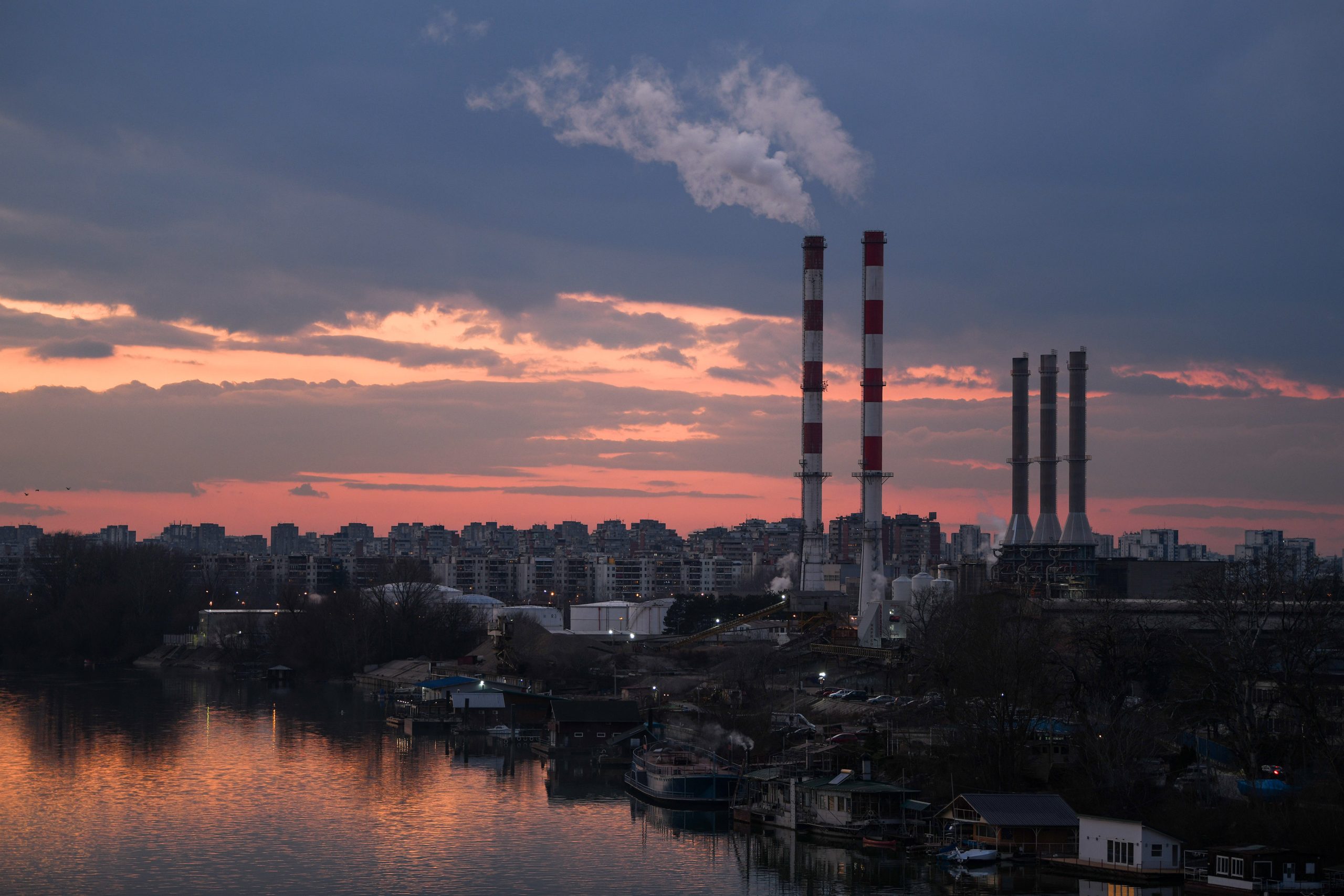 Beograd 20.02.2020. Toplana na Novom Beogradu. Dimnjaci, dimnjak, dim, toplana, Novi Beograd Foto: Filip Krainčanić/Nova.rs