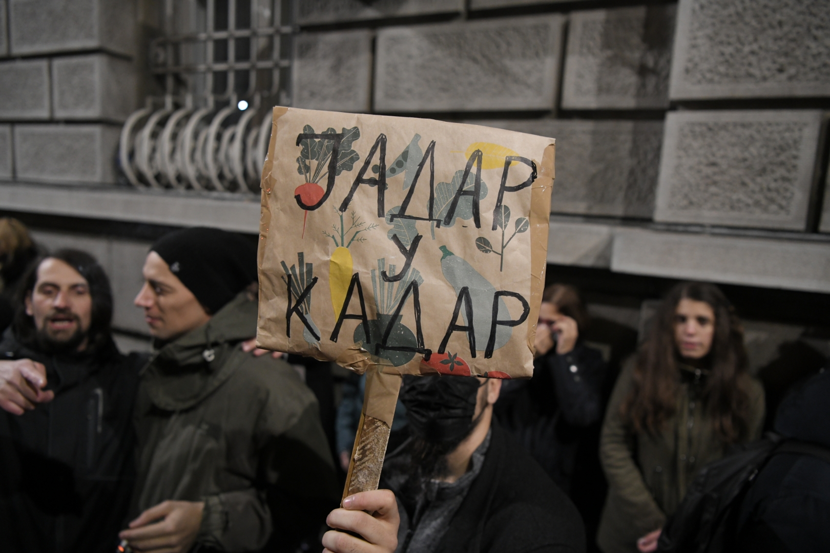 Beograd 24.11.2021. Plato ispred Predsedništva, protest protiv Zakona o referendumu i narodnoj inicijativi, Zakona o eksproprijaciji, protiv Rio Tinta i uništavanja Makiša Foto: Dragan Mujan/Nova.rs