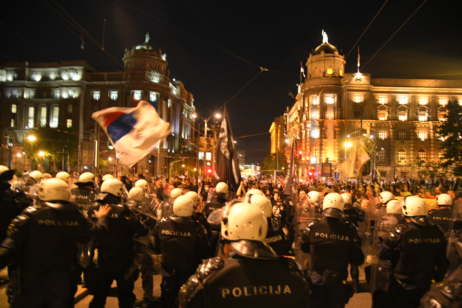 Beograd, 18.09.2021. Protest antivaksera, protest antiglobalista ispred predsednistva i vlade, policija Foto: Nemanja Jovanović/Nova.rs