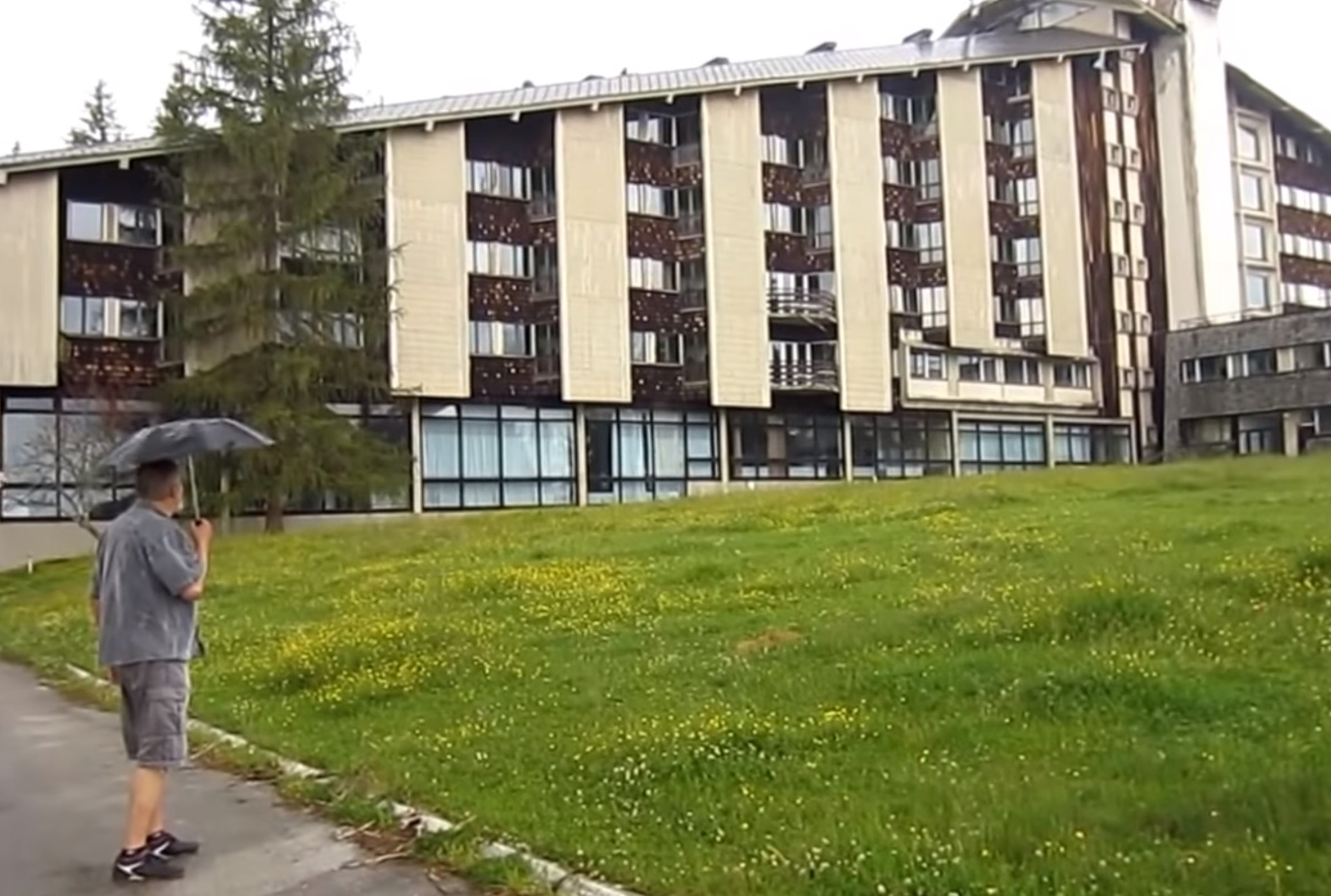 Banja Zlatar, Hotel "RH Centar" Zlatar