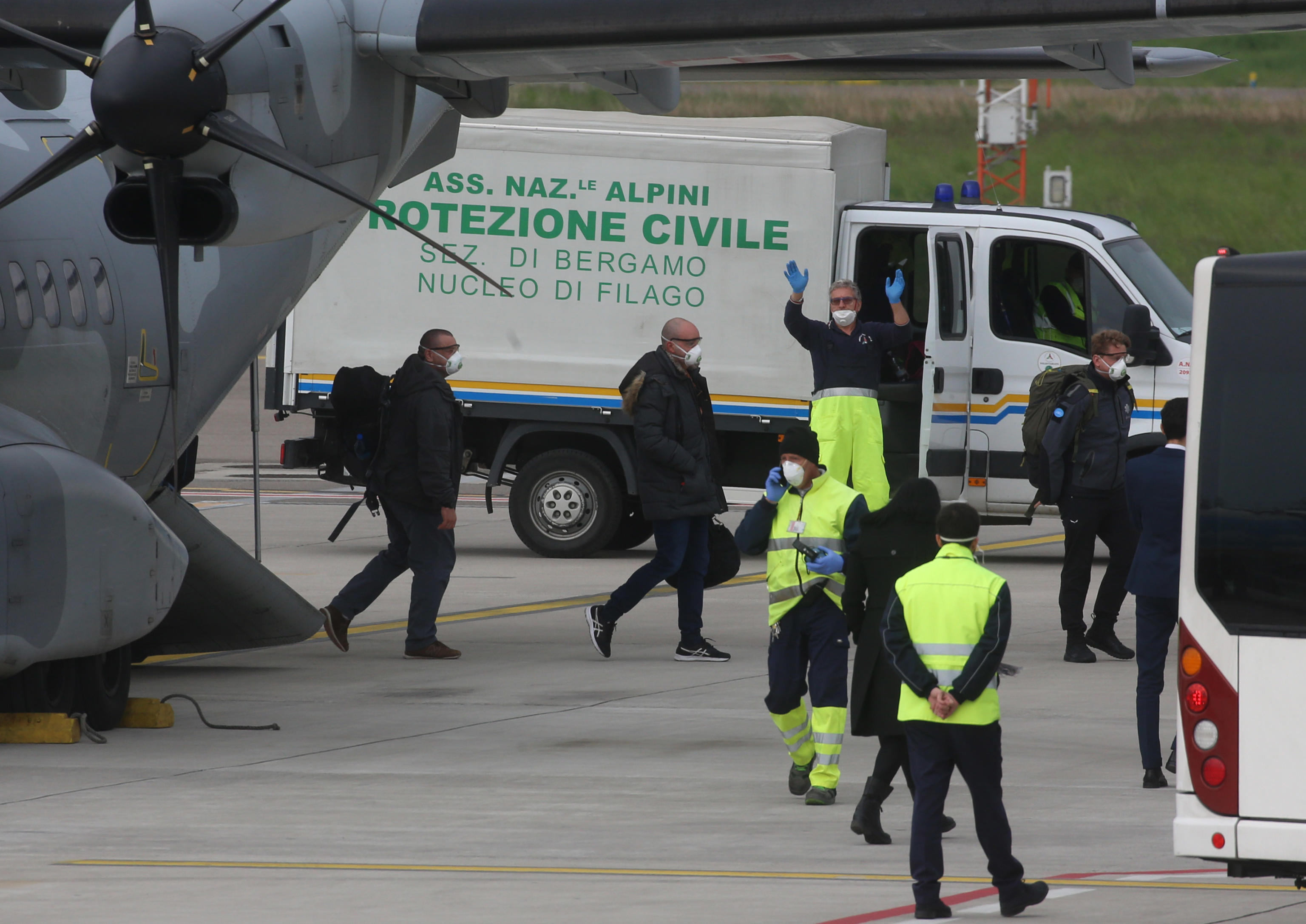 Coronavirus in Italy Poland sends team of military doctors to help Italy in the fight against the coronavirus pandemic