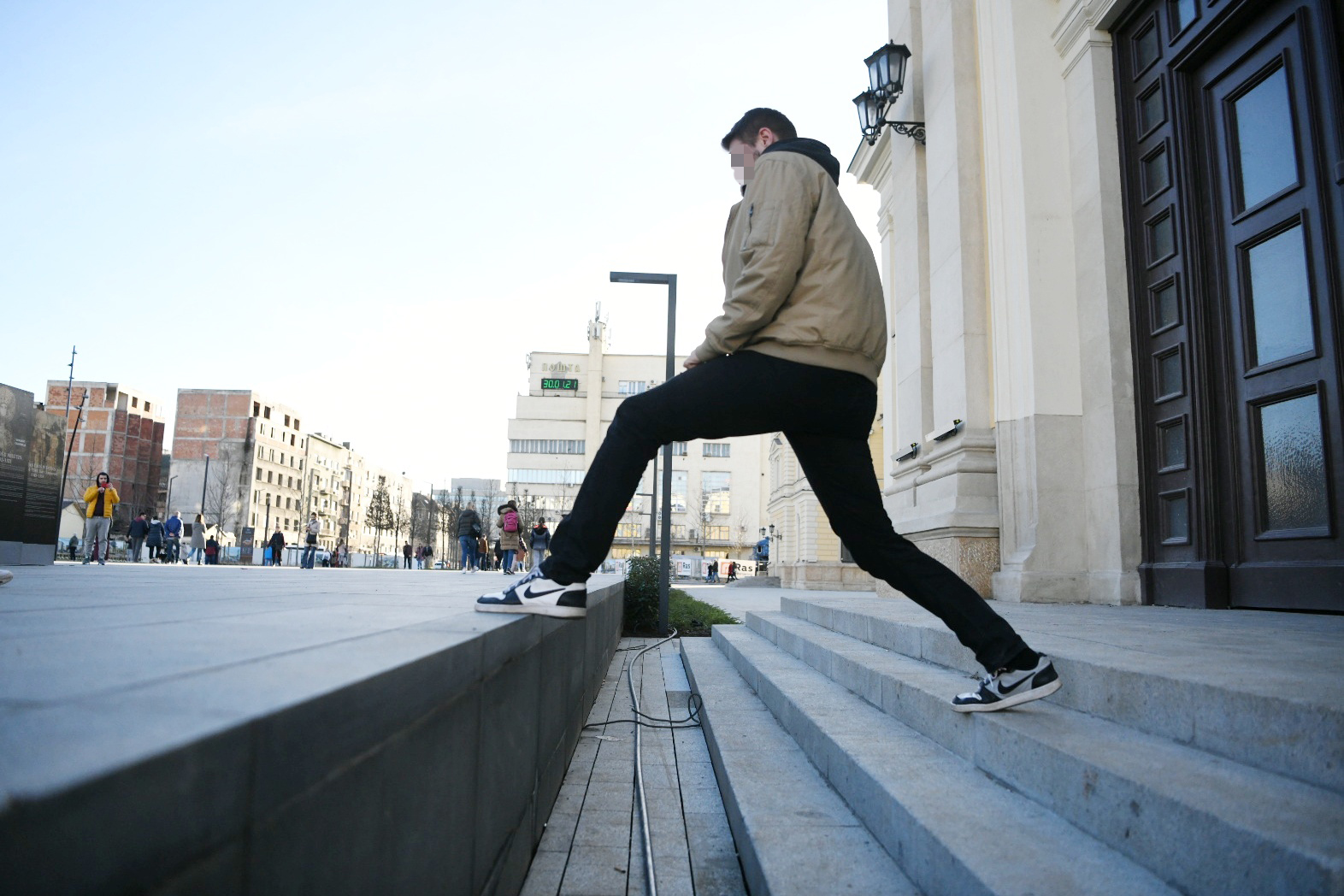 Beograd 30. januar 2021. Zeleznicka stanica plato Savski trg stepeniste Foto:Vesna Lalić/Nova.rs