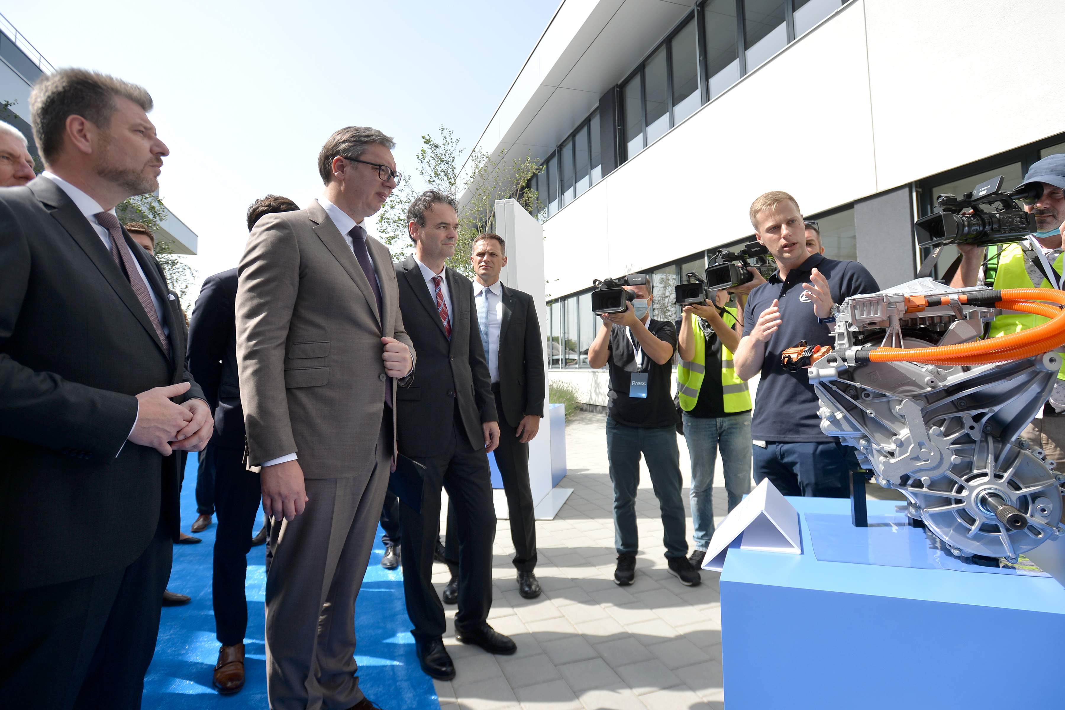 VUCIC I SARER