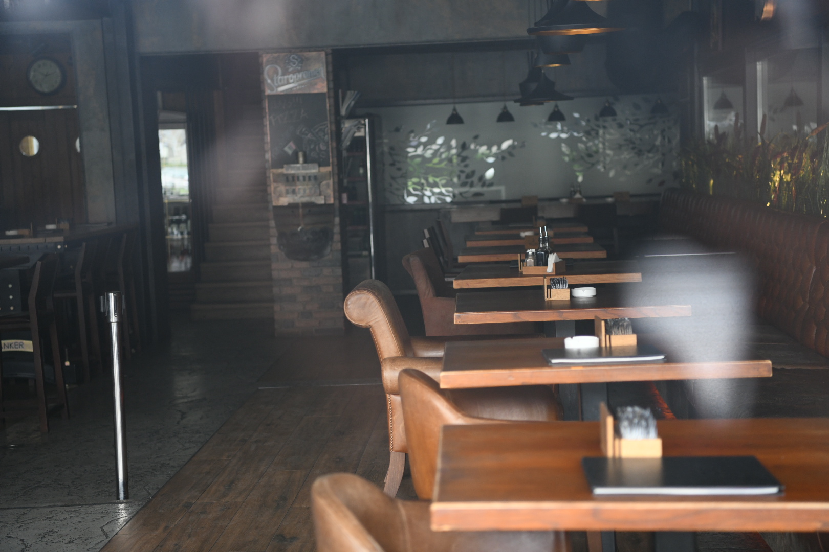 Beograd22.03.2020. Prazan grad, korona, koronavirus, kafici, ulica, prazno, kafic, kafe, basta, zatvoreno. Foto: Vesna Lalić/Nova.rs