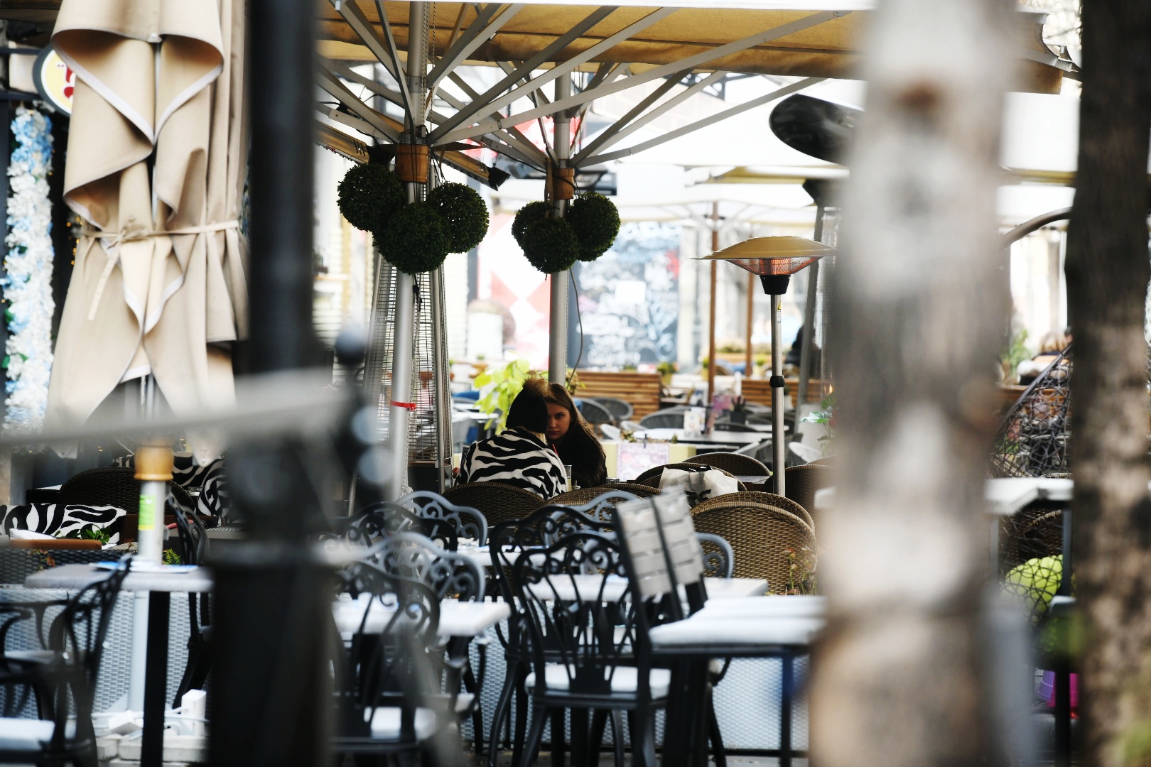 beograd grad, kafici, prazni kafici, sedenje u kaficima