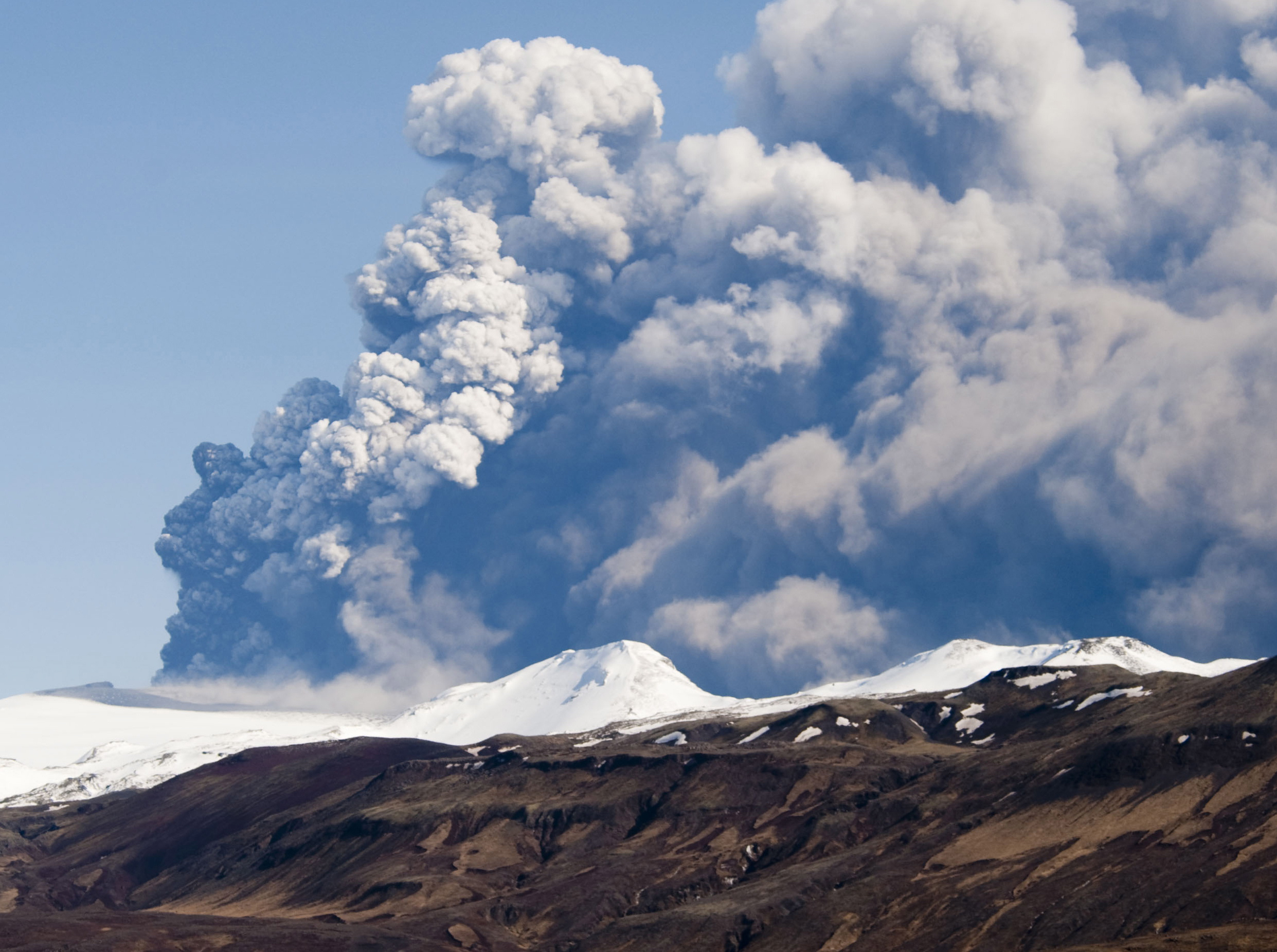 island vulkan Icelandic authorities order evacuation from glacial volcanic area