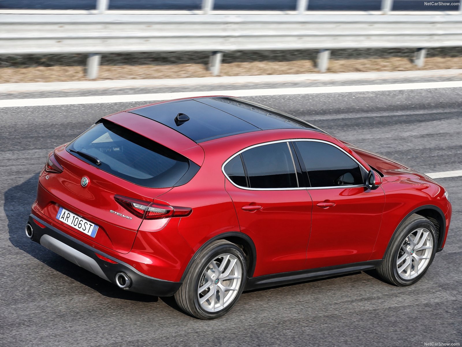 1626172422-Alfa_Romeo-Stelvio-2018-1600-8a.jpg