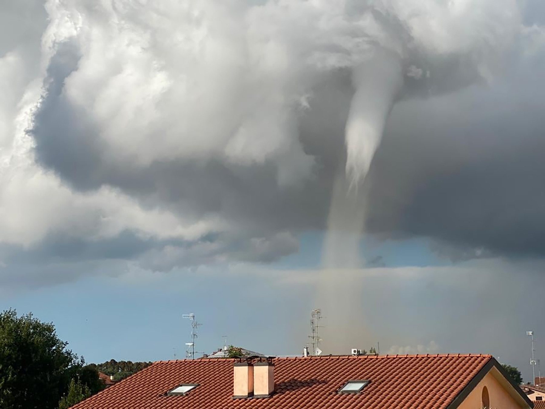 Tornado in northern Italy, damage