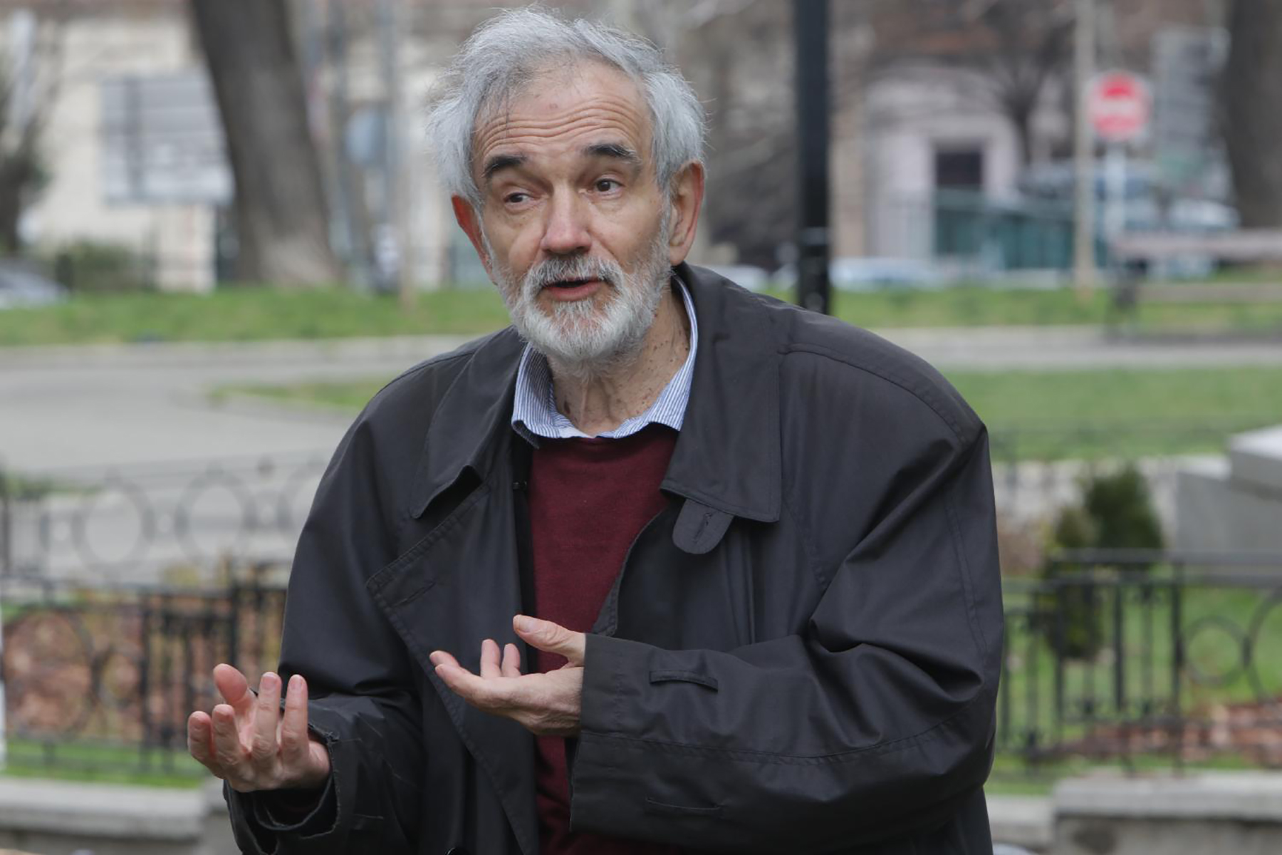 Mesto: BEOGRAD
Datum: Sun Mar 28 12:08:15 CEST 2021
Dogadjaj: EVROSERVIS/KVAKA 23 - izjava FoNetu psihologa Žarka Trebješanina, u okviru serijala Kvaka 23
Fotoreporter: Aleksandar Mijailović
Ličnosti: Žarko Trebješanin
Izvor: FoNet