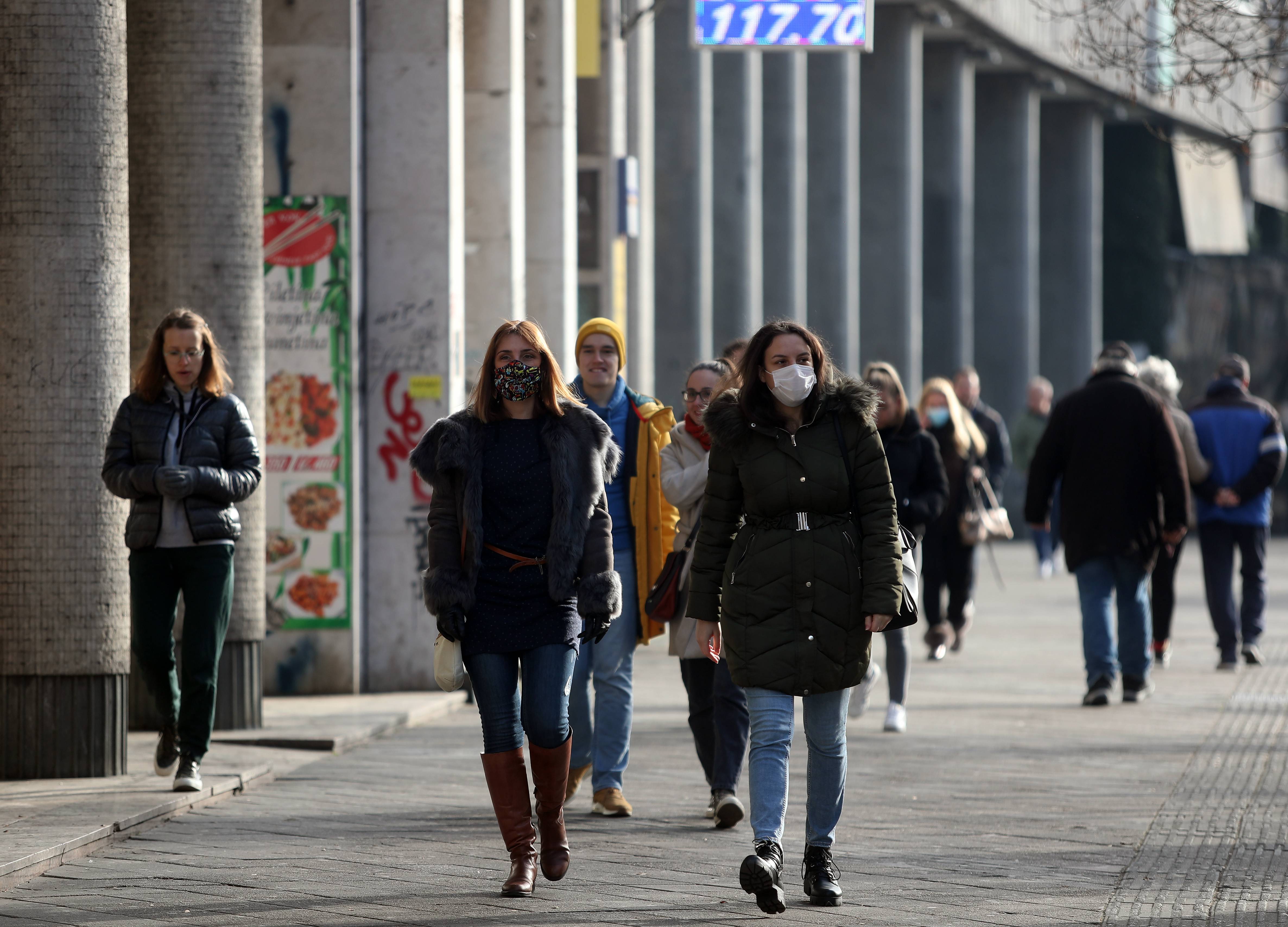 ZIVOT U DOBA KORONE U BEOGRADU