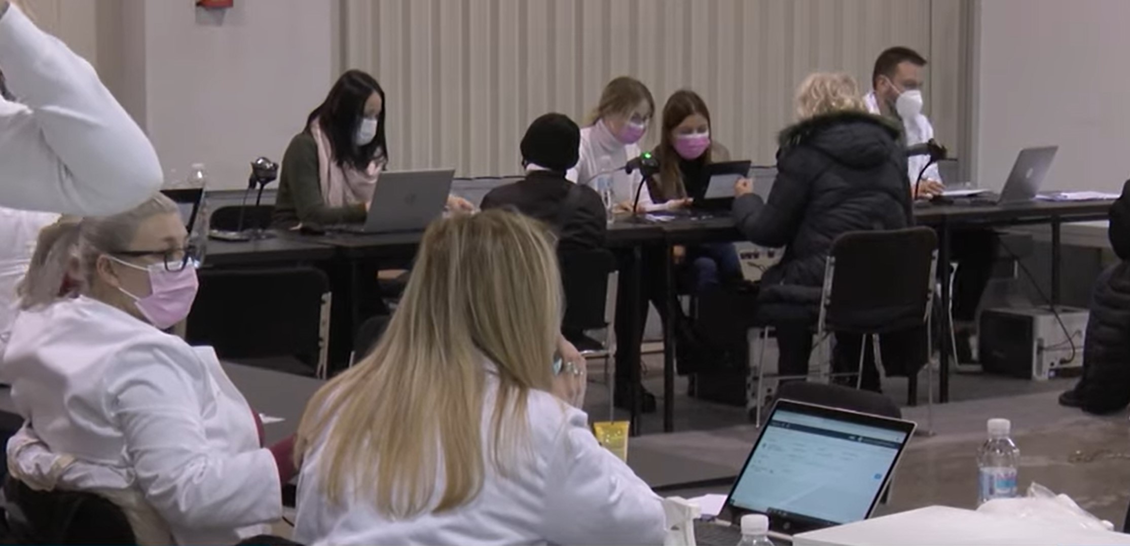 Sve više lažnih potvrda o vakcinaciji?