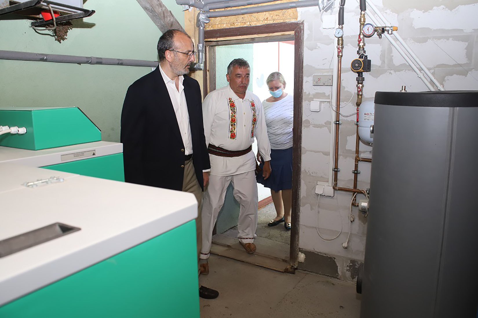 Kladovo, 9. juna 2021 -  Sef Delegacije Evropske unije u Srbiji, ambasador Sem Fabrici posetio je danas Kladovo i obisao projekte koje finansira EU kroz program "EU zaTebe - za kulturno nasledje i turizam". TANJUG/ZA MEDIJA/ DEJAN TODOROVIC/bs