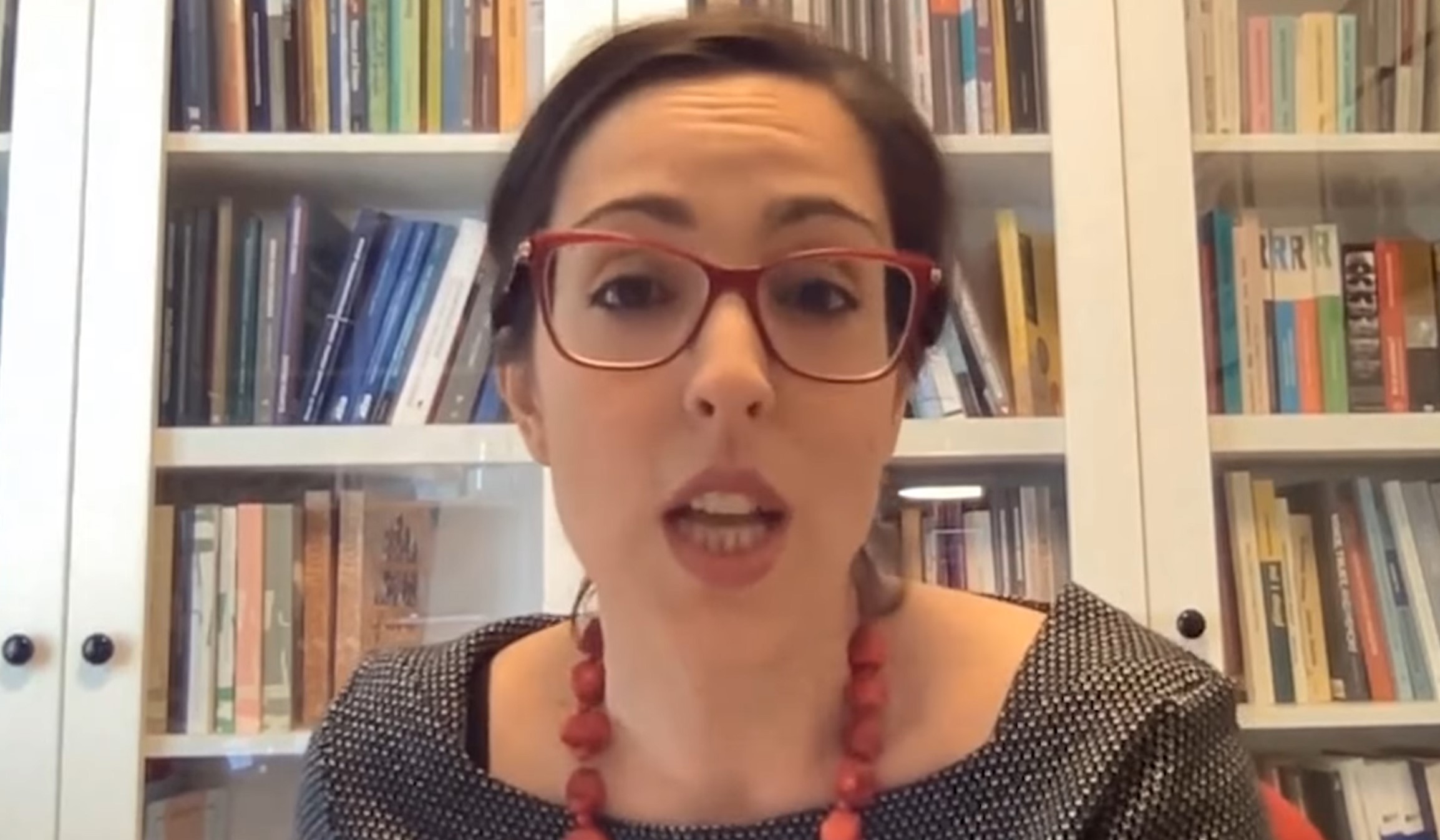 Nova S
Dan žena: Dačić nema vremena za Romkinje?