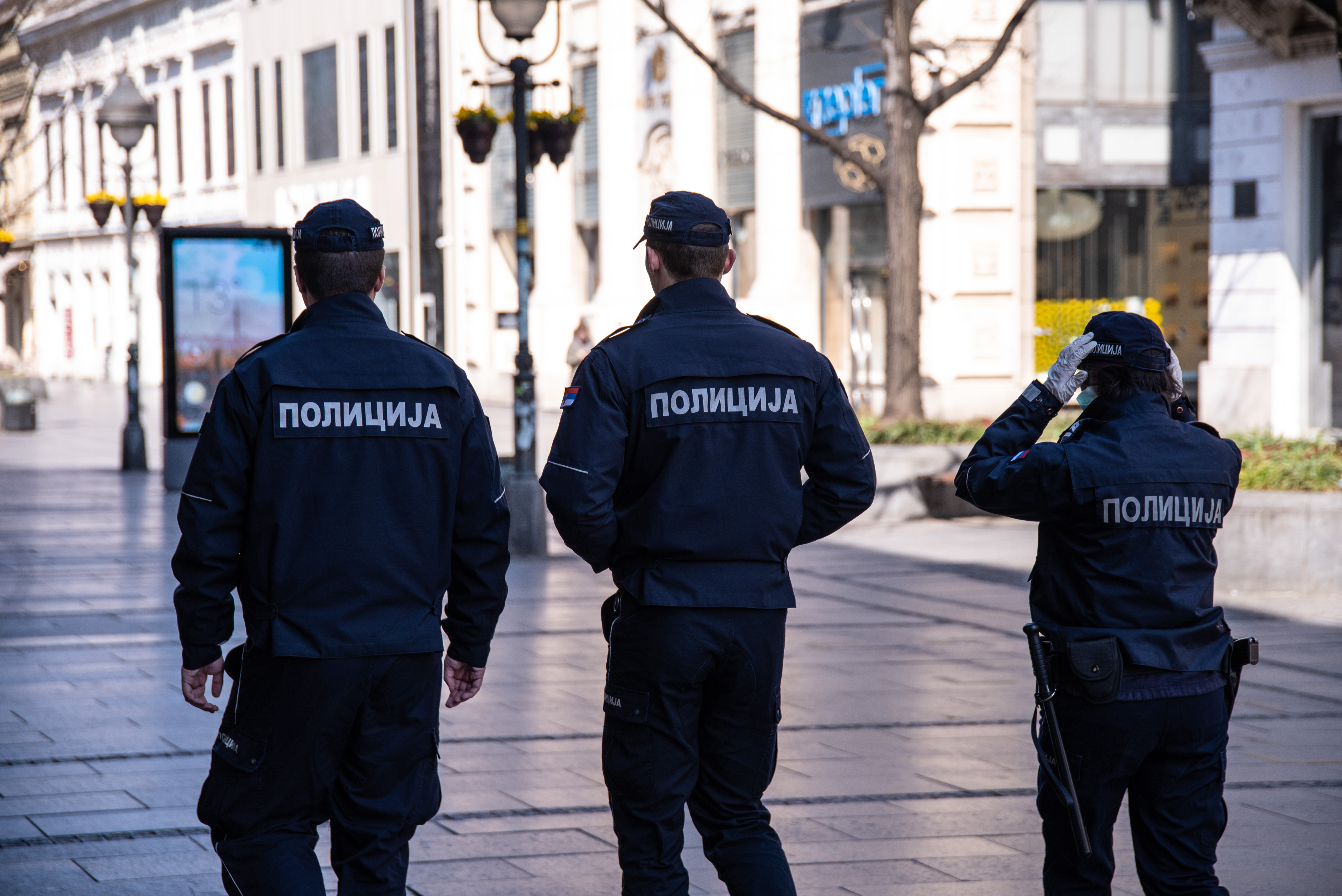 Beograd 18.03.2020. Policija. Vanredno stanje, koronavirus, coronavirus, ulice, grad, dan, ljudi u gradu, pokrivalice Foto: Dragan Mujan/Nova.rs