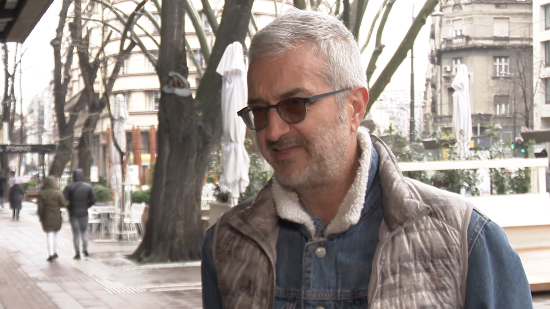 Spot za vakcinaciju ili izbore?