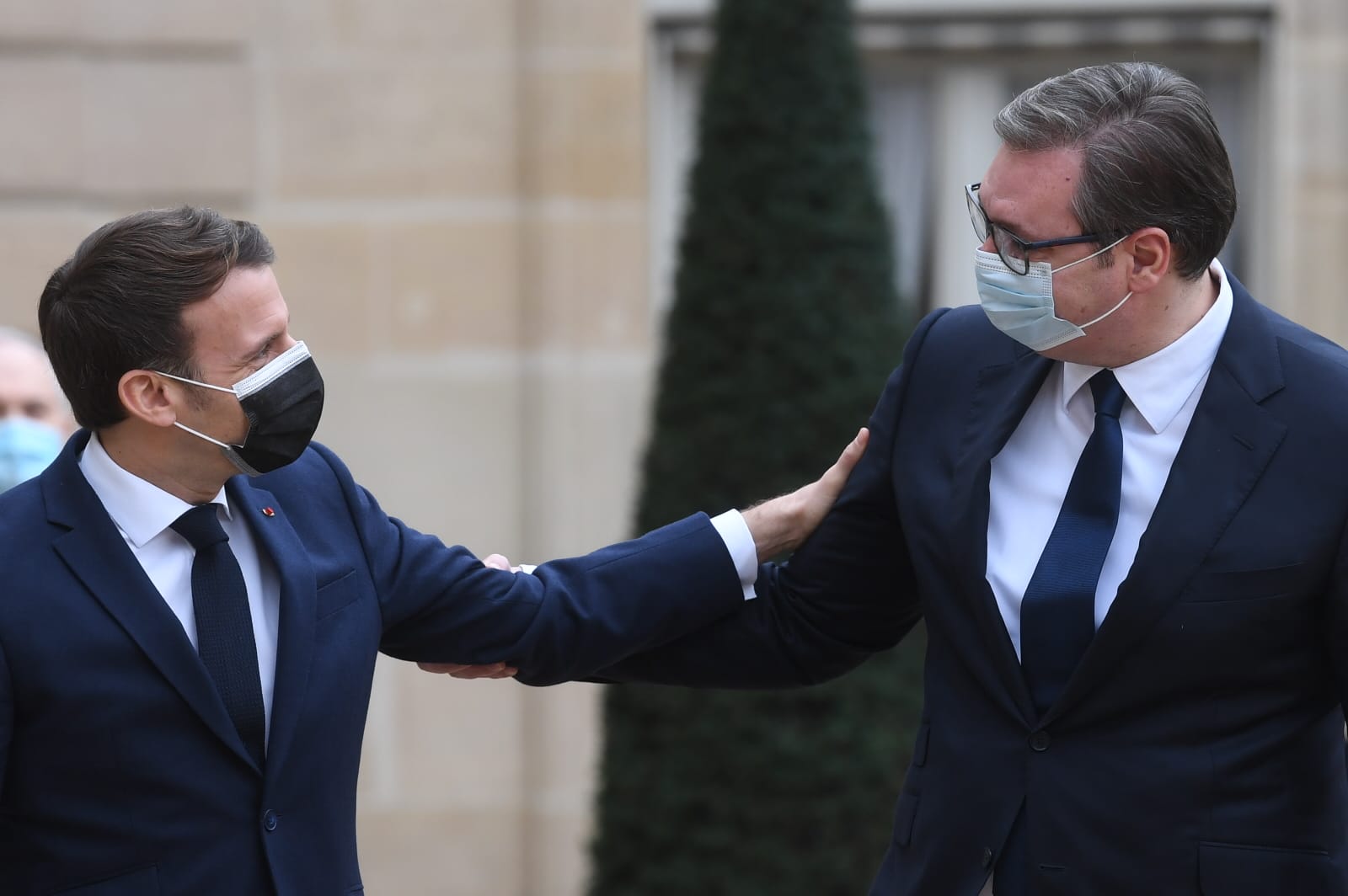 EMANUEL MAKRON, ALEKSANDAR VUCIC