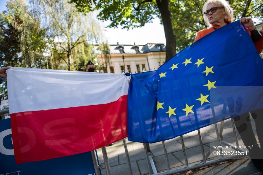 Protest at the Constitutional Tribunal in Warsaw, Poland - 22 Sept 2021