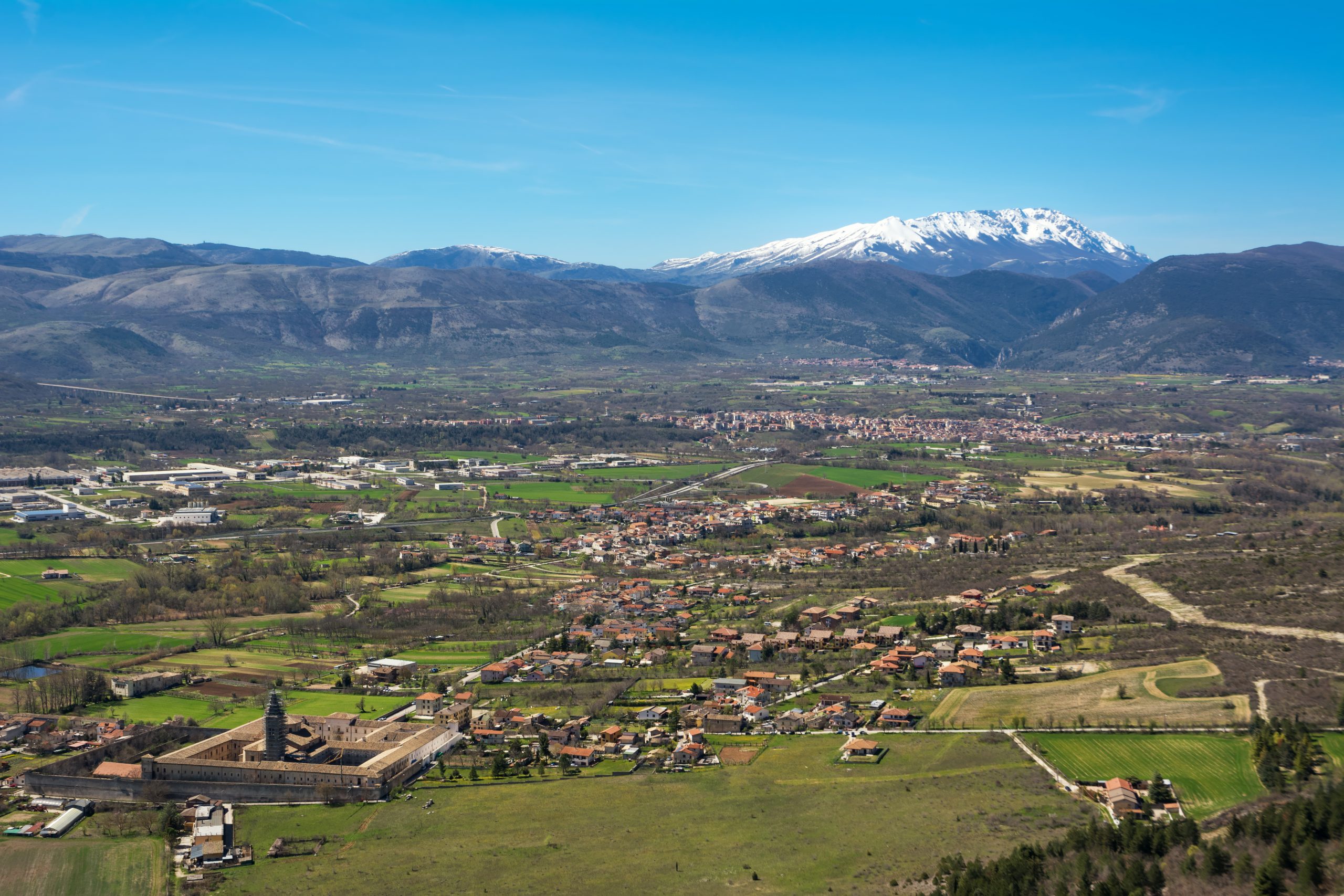 Pratola Peligna, Pratola Pelinja, italija selo
