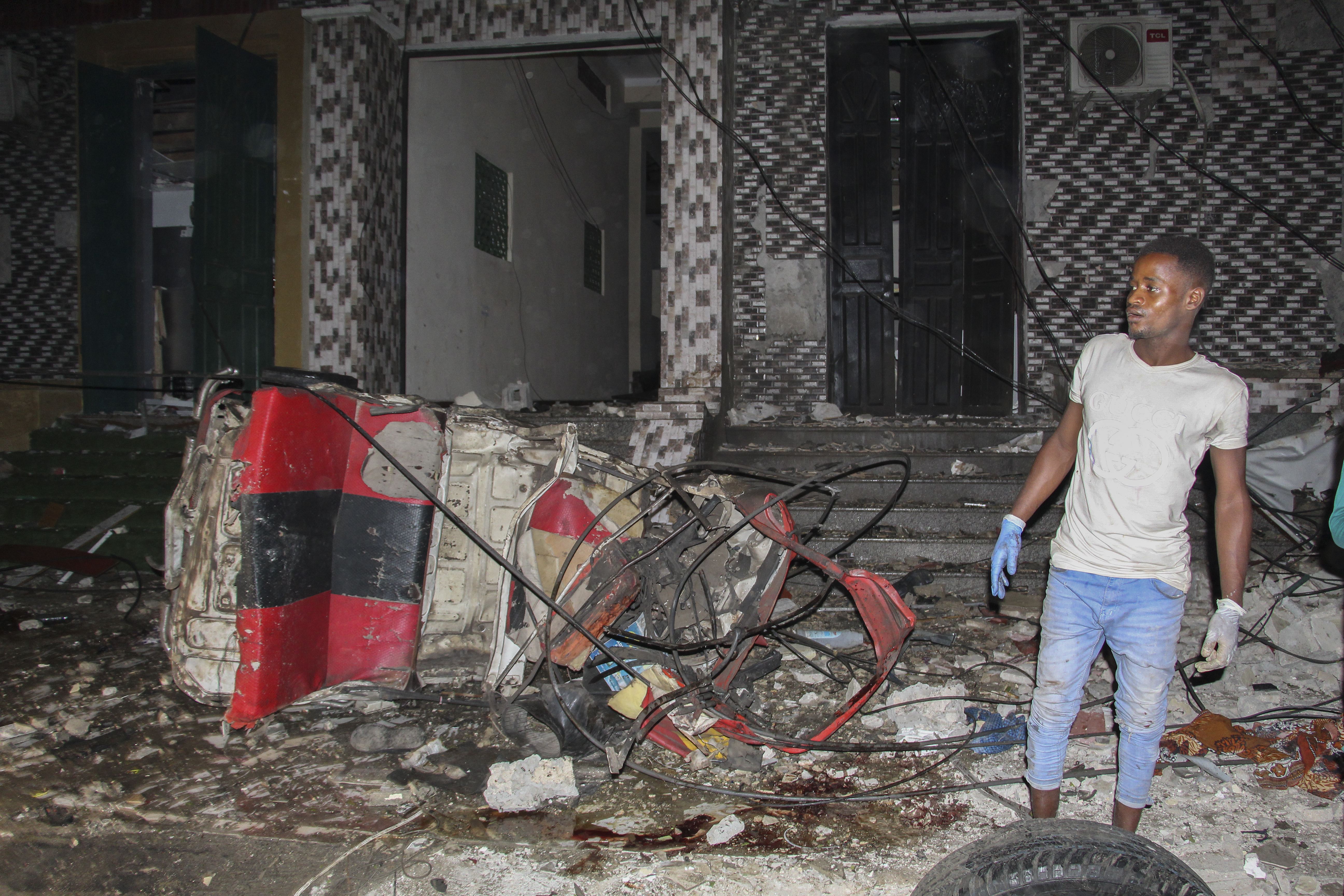 Mogadishu suicide bomb blast