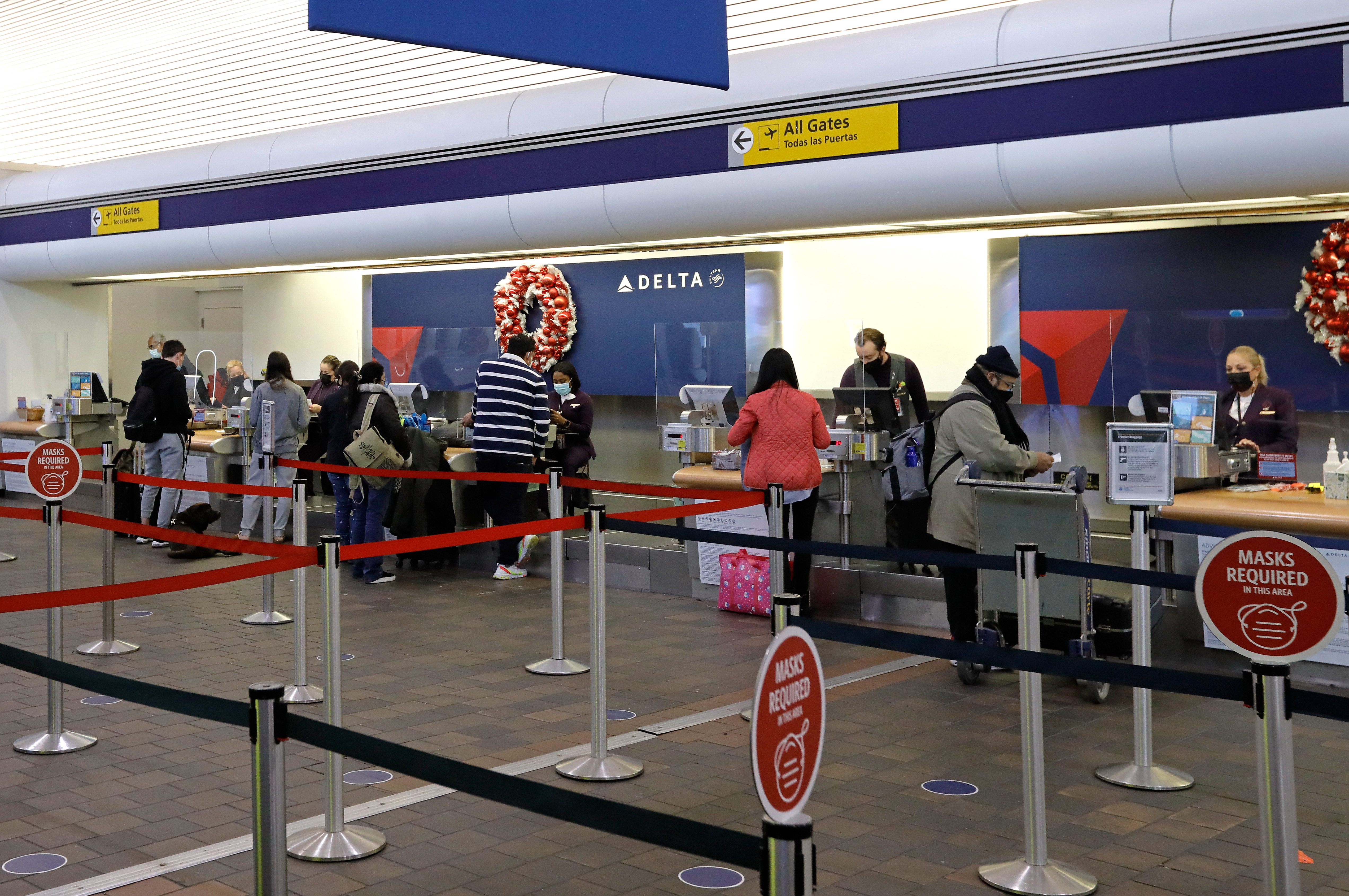 CDC Warns Against Americans Travelling for Holiday
