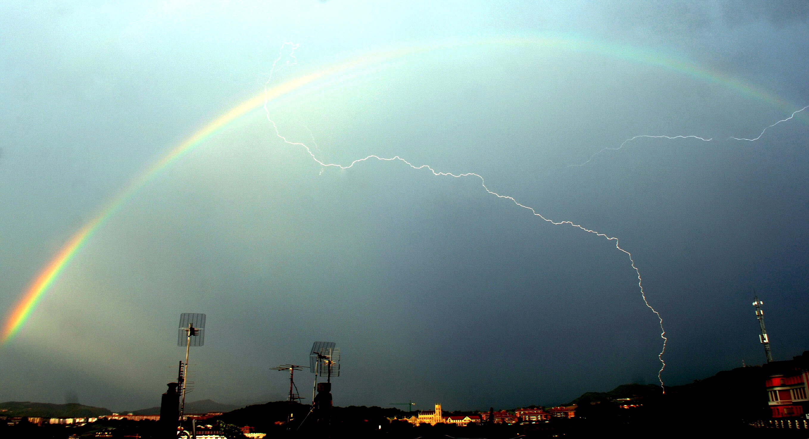 duga; munja; grom; oluja