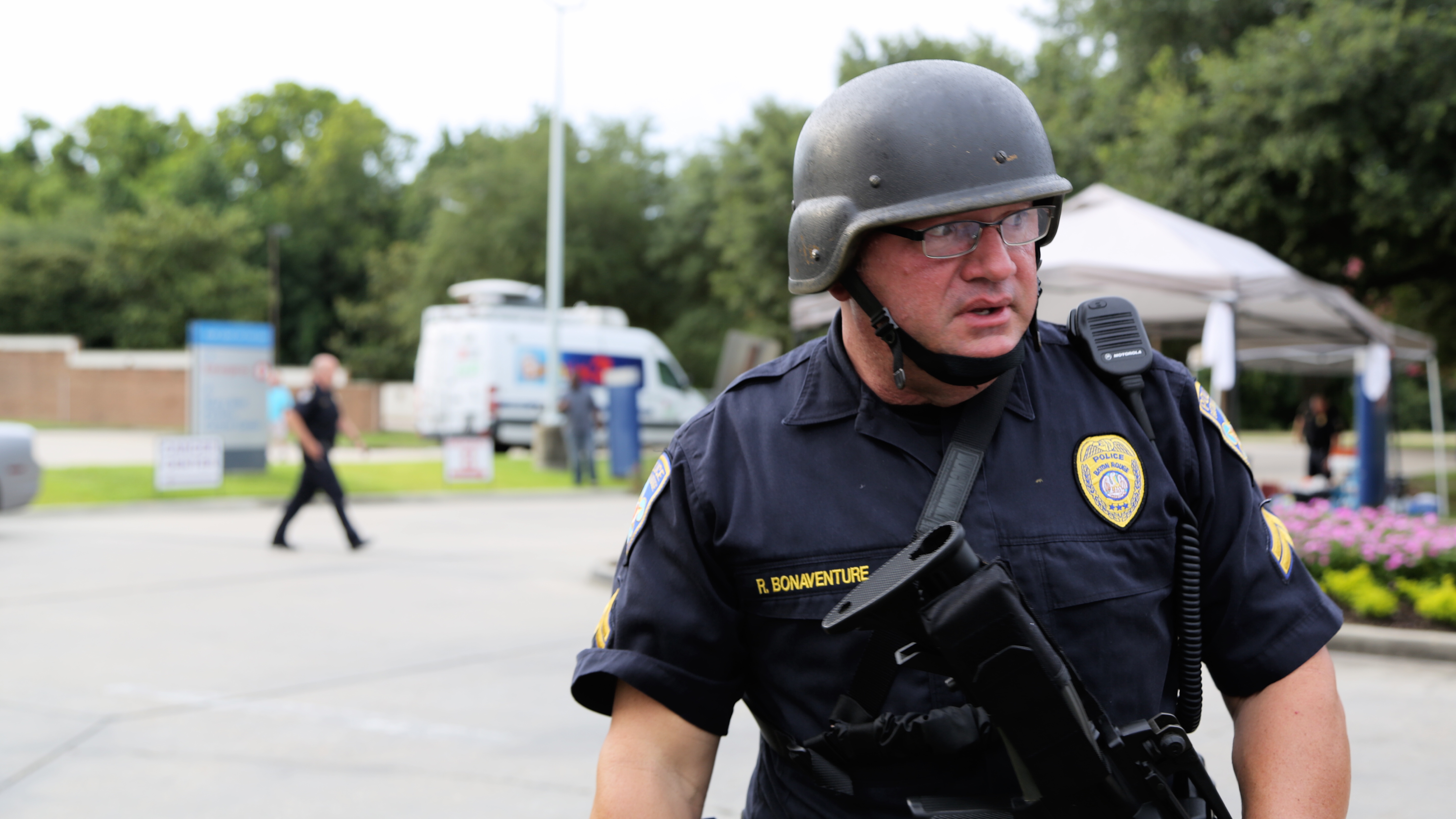 Three police officers shot dead and three others wounded in Baton Rouge