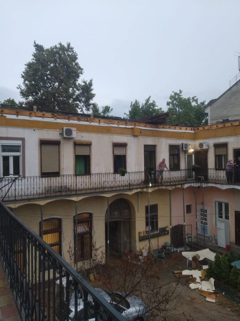 Novi Sad, poplava, nevreme, kiša, Jevrejska ulica Foto: Privatna arhiva
Fotografije poslal Ana Lalić