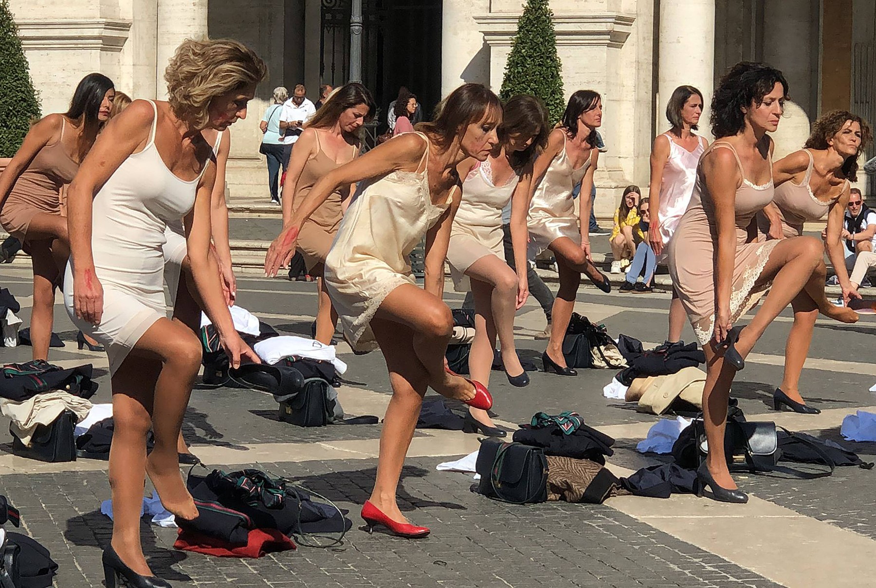 Rome, Flashmob hostess Ita Airways