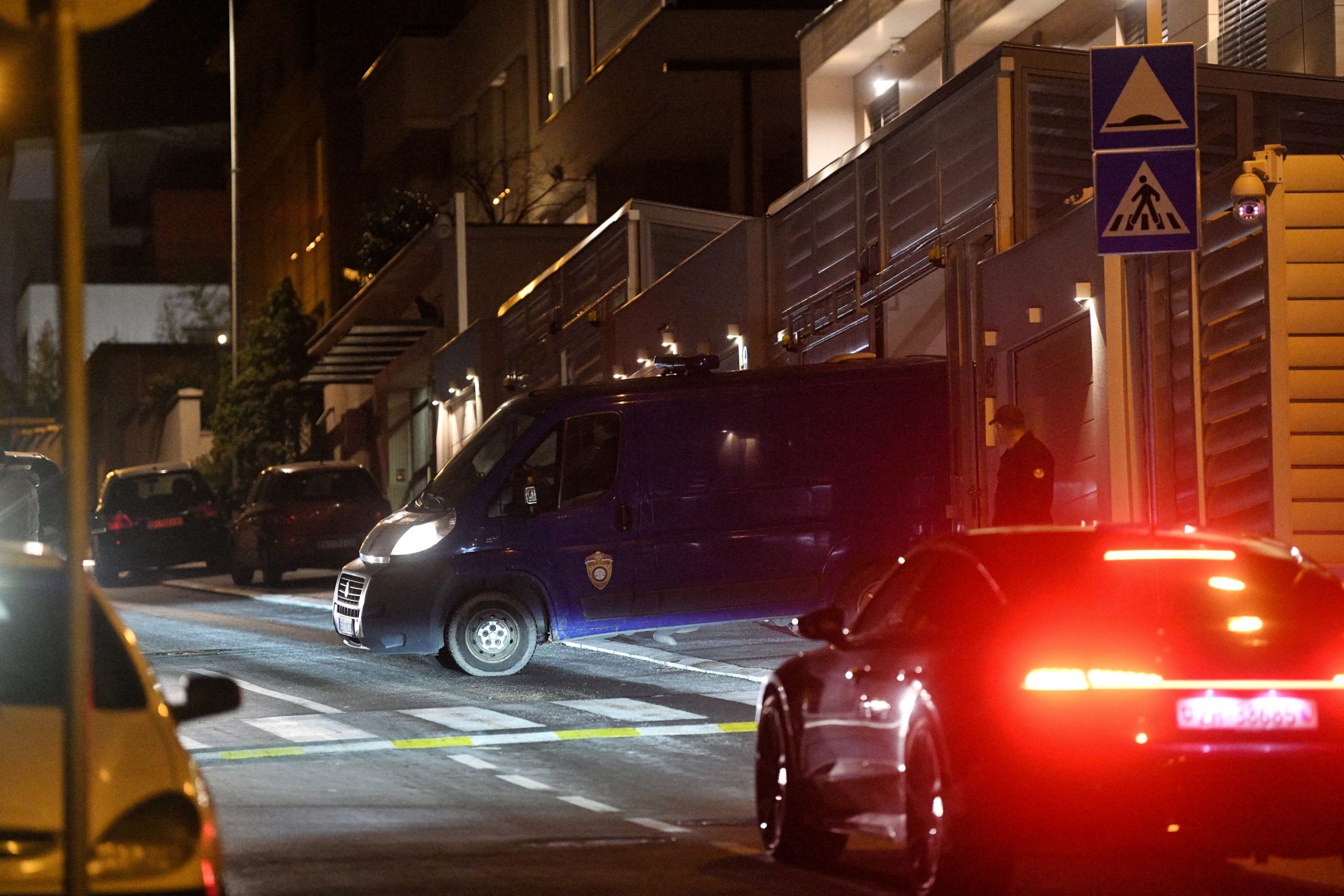 Beograd 24.12.2021. Darko Šarić, izašao iz zatvora, kućni pritvor, kuća Darka Šarića, Senjak Foto: Filip Krainčanić/Nova.rs