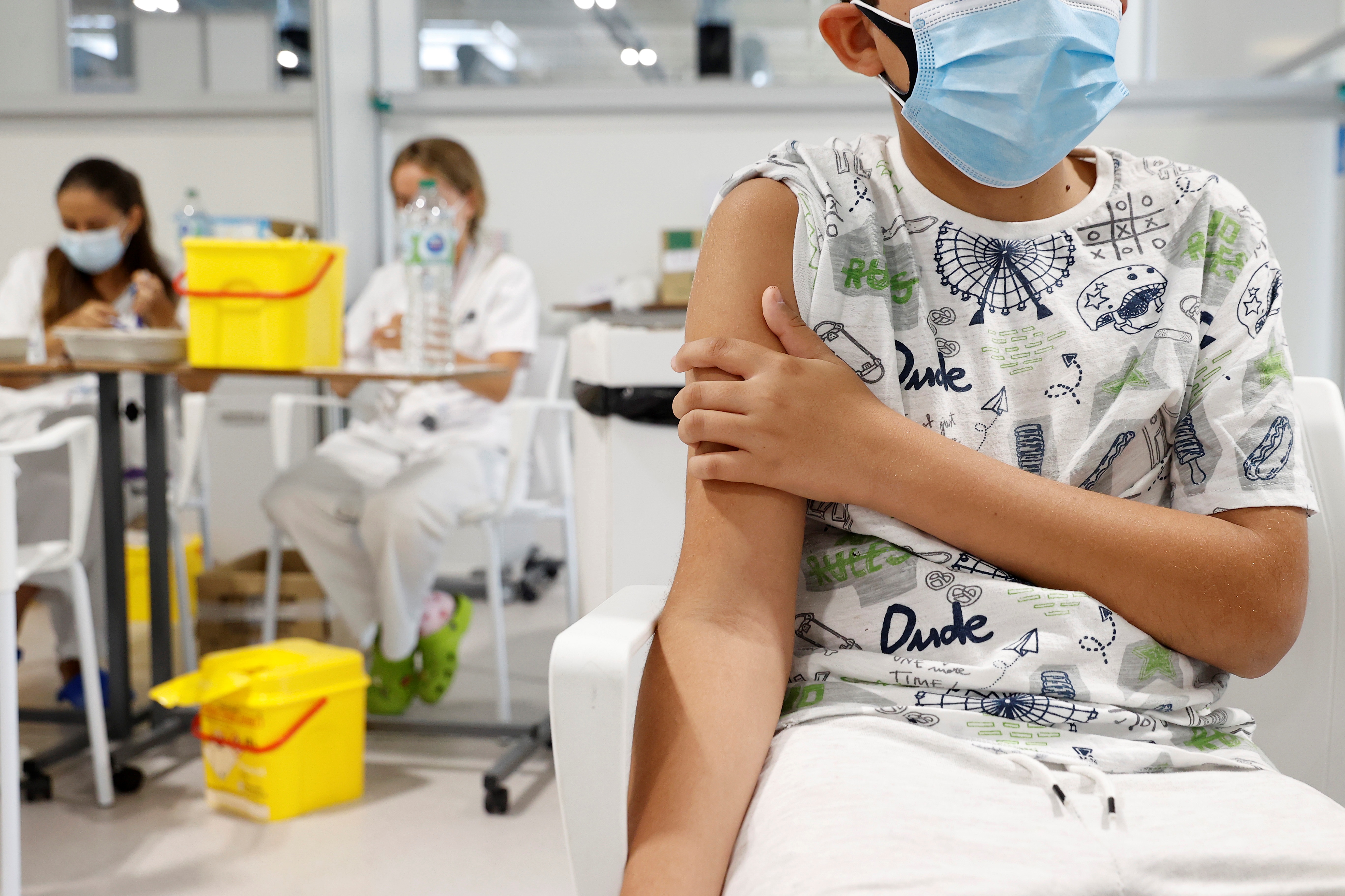 Madrid begins to vaccinate children over 12 years old against COVID-19