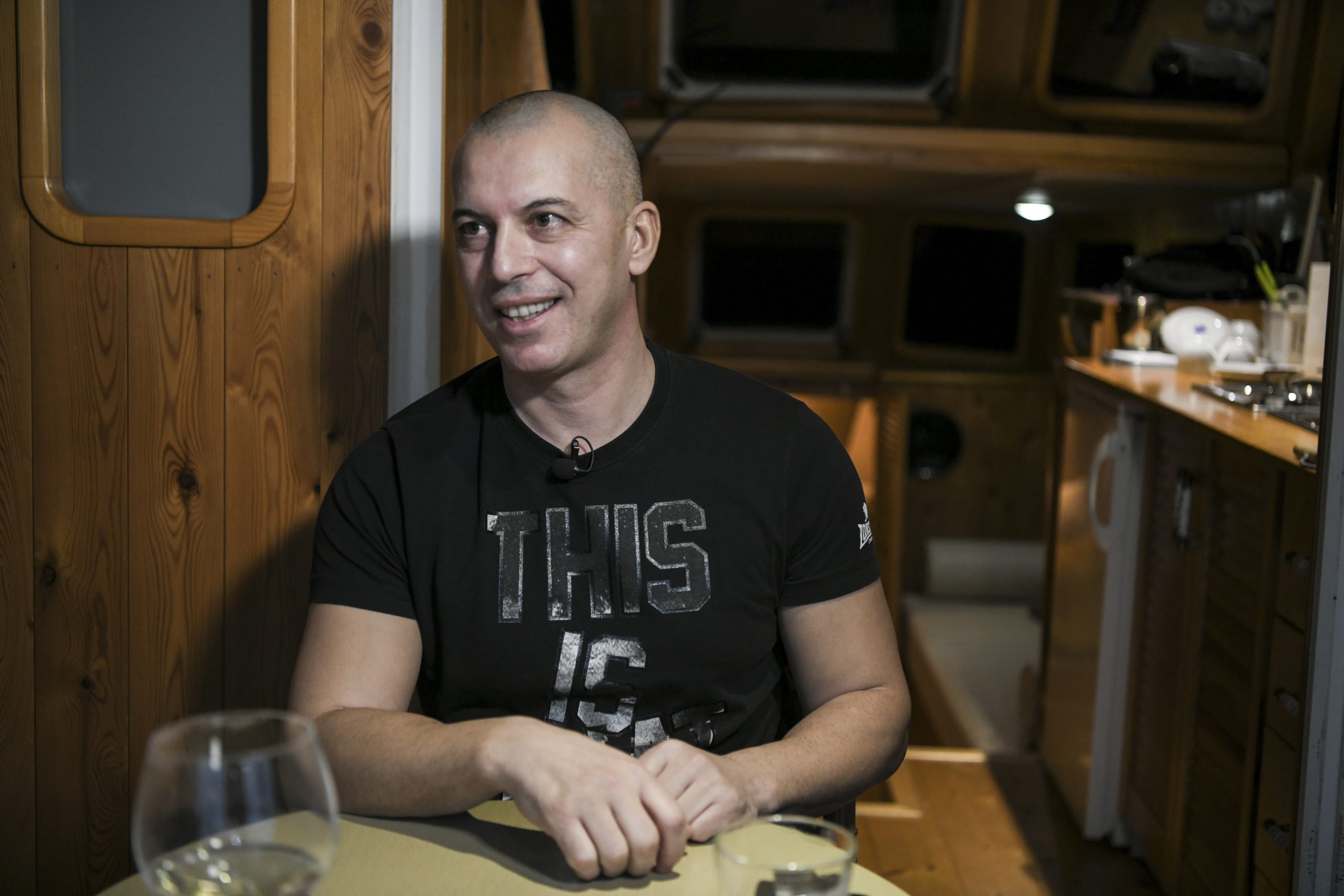 Beograd, 29.01.2021. Milan Topalović Topalko, brod Foto: Dragan Mujan/Nova.rs