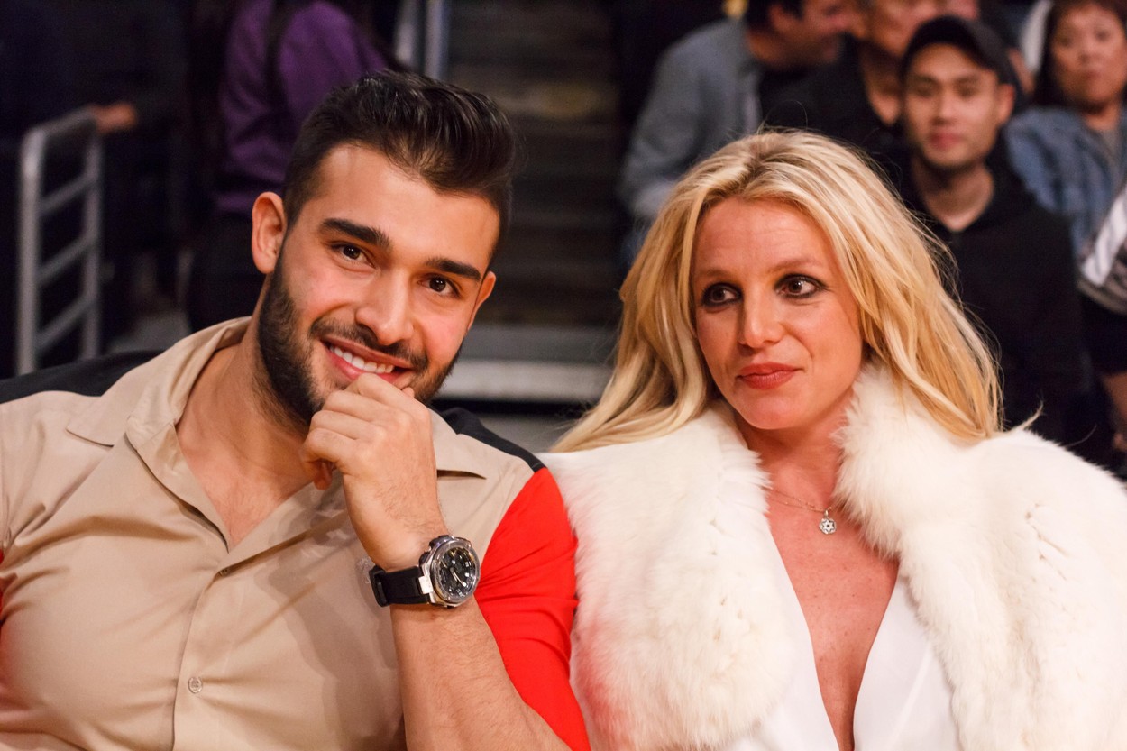Britney Spears and boyfriend Sam Asghari attend Lakers vs the Golden State Warriors in Downtown Los Angeles