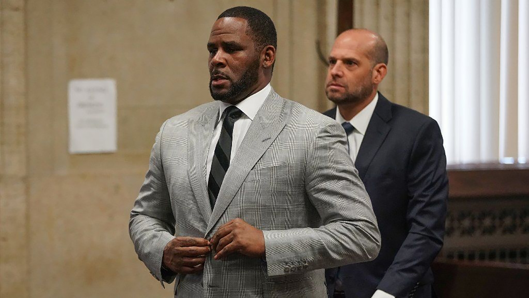 R. Kelly at Leighton Criminal Court Building in Chicago on June 6, 2019.,Image: 627928582, License: Rights-managed, Restrictions: CHICAGO OUT, Model Release: no, Credit line: E. Jason Wambsgans / Newscom / Profimedia