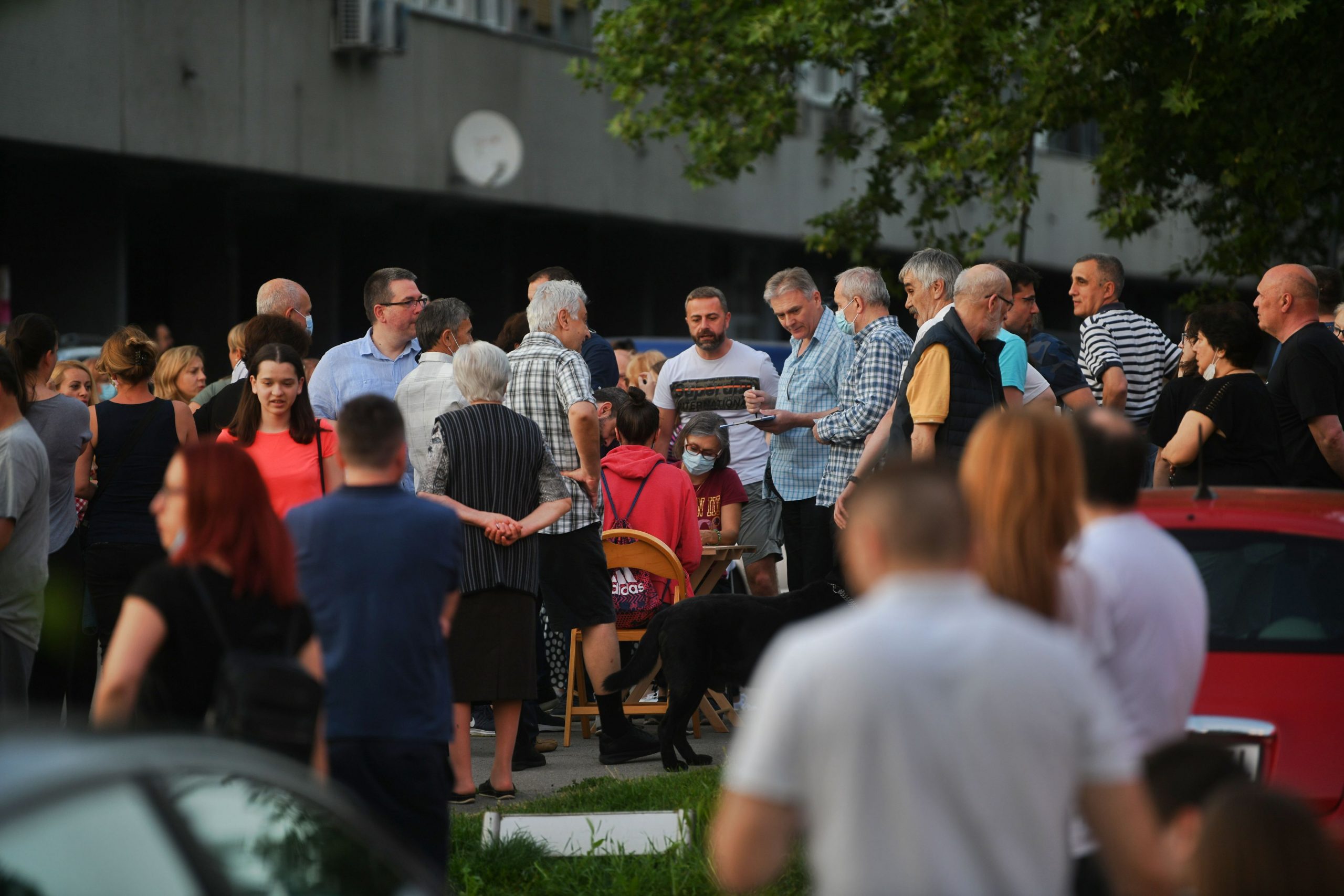 Beograd 07.06.2021. Protest, stanari bloka 37, blok 37, protest protiv izgradnje poslovnog objekta Foto: Filip Krainčanić/Nova.rs