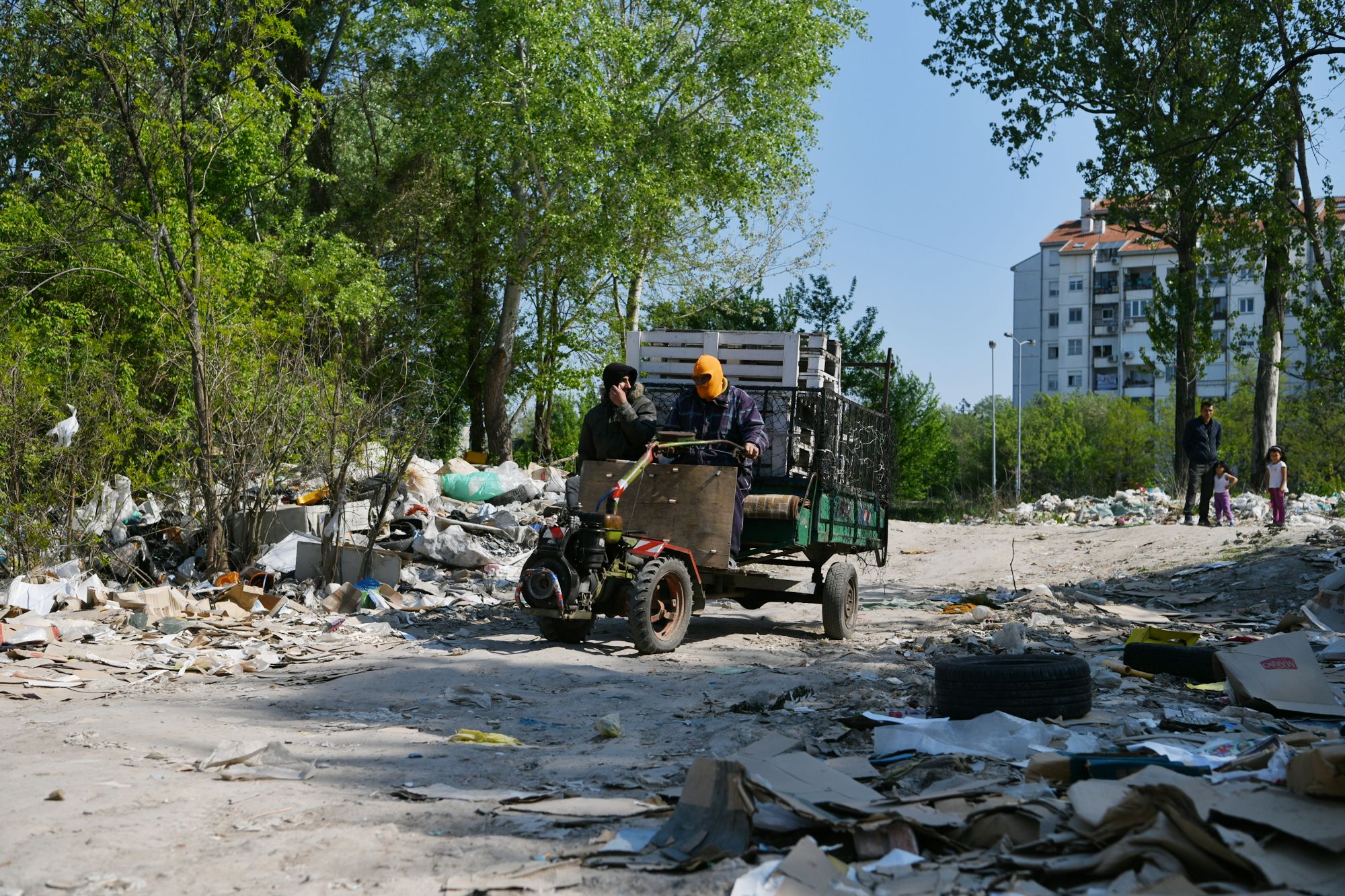 Romi za Andjelu
Beograd 23.04.2020. Romsko naselje na Čukarici, Čukarica, romi, cigan mala, nehigijensko naselje, reportaža Foto: Filip Krainčanić