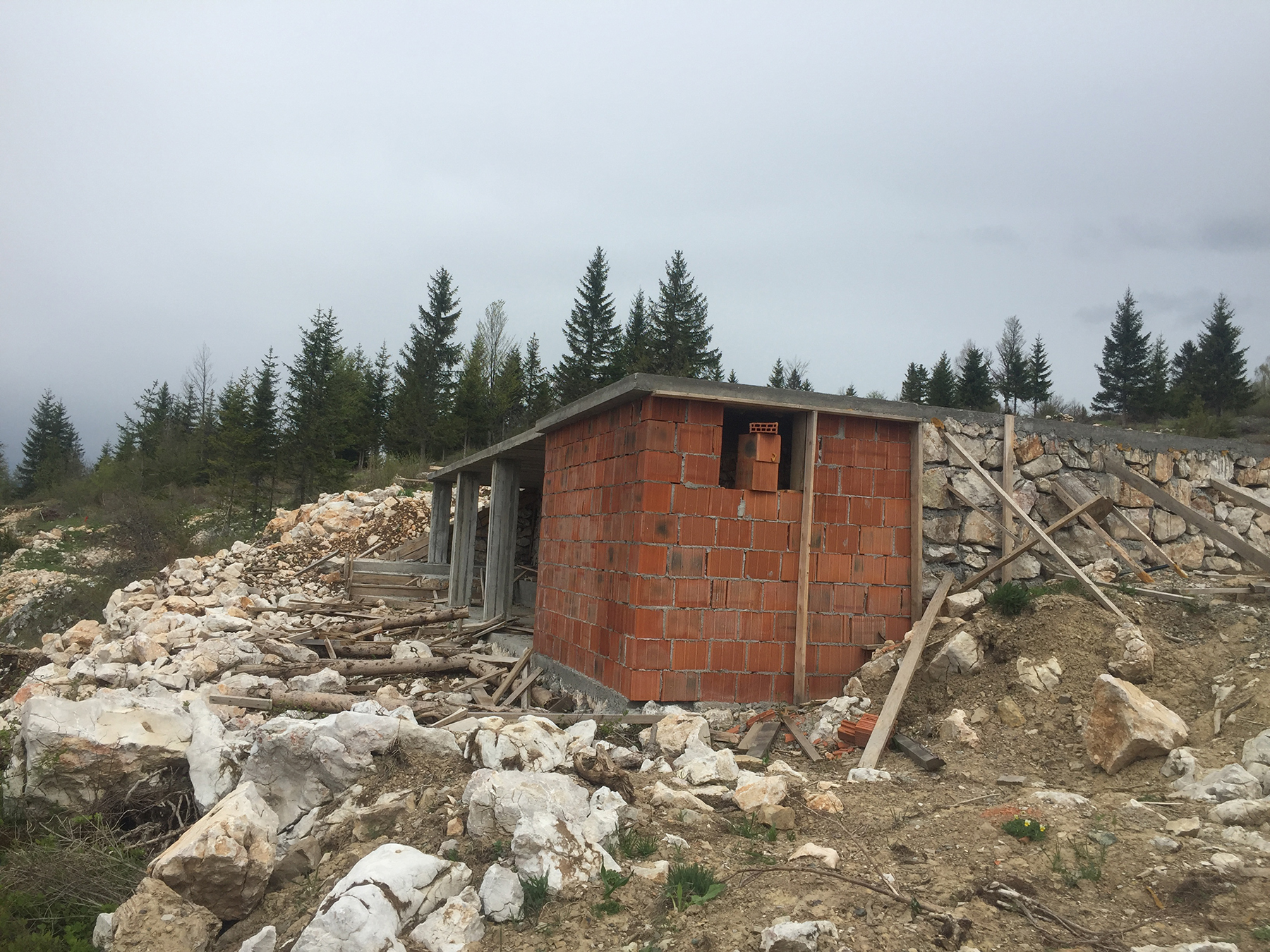 Nelegalna gradnja Tara