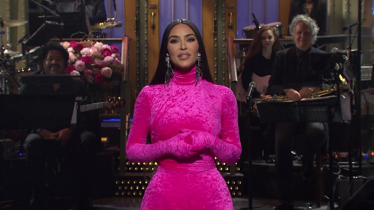 Kim Kardashian host Saturday Night Live