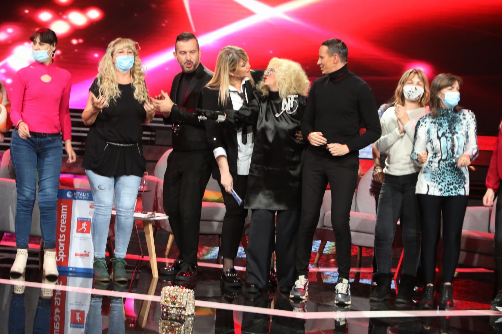 1634396969-nada-topcagic-foto-grand-3.jpg