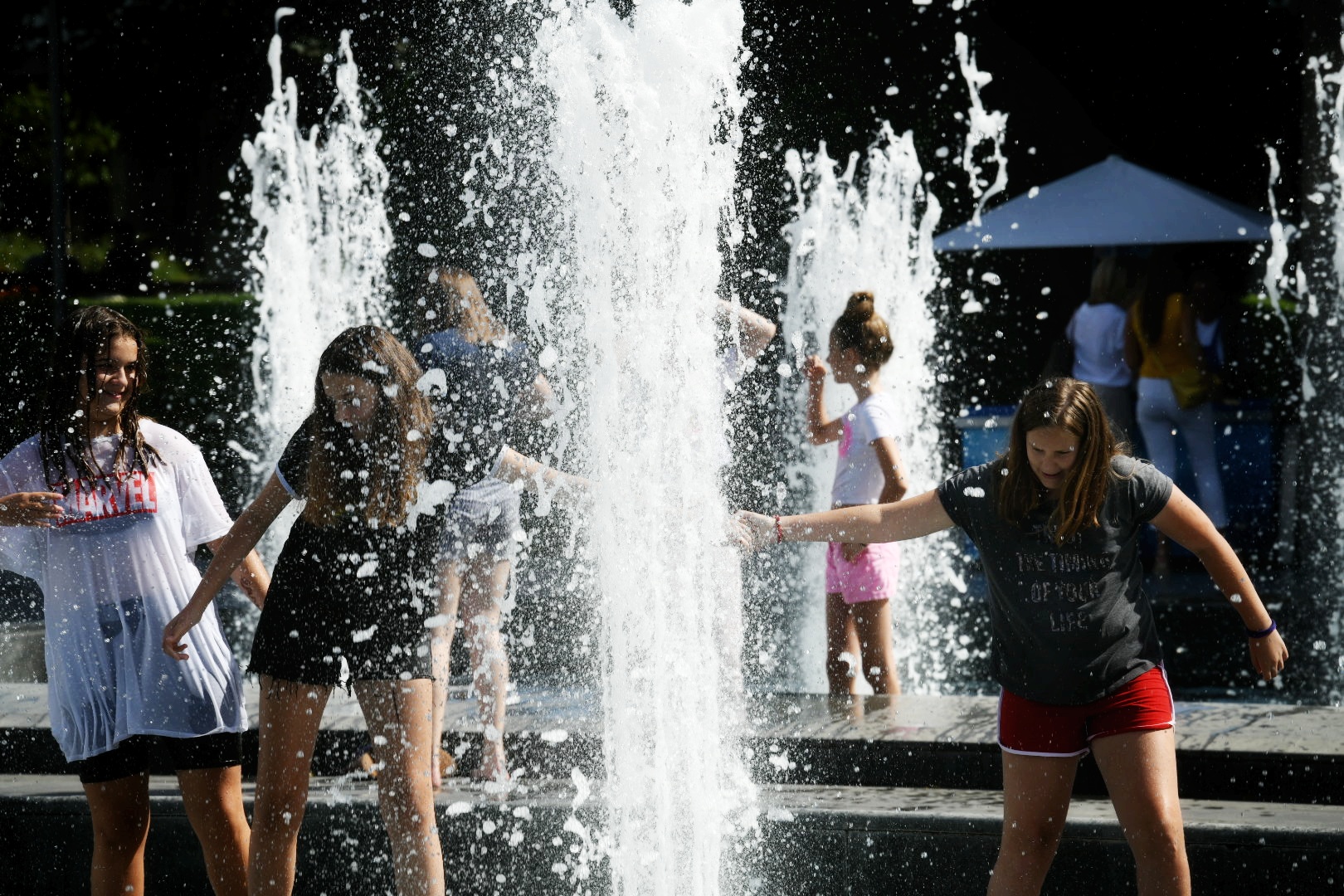 Beograd 27.08.2020. Vrućina, lepo vreme, leto, fontana Foto: Vesna Lalić/Nova.rs