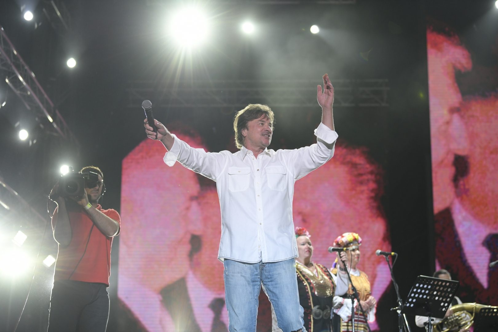 Beograd 18. avgust 2021. Alen Islamovic Prvo vece Beogradskog Bir festa na Uscu, Belgrade Beer Fest 2021, Muzički festival Belgrade Beer fest 2021, Bijelo dugme Foto:Dragan Mujan/Nova.rs