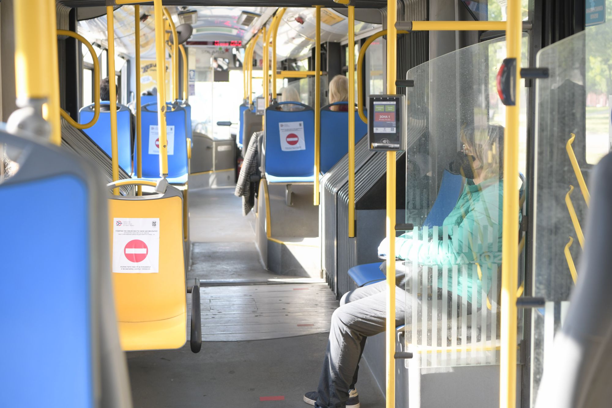 Beograd 08.05.2020. Gradski prevoz ponovi radi nakon ukidanja vanrednog stanja, GSP, GSB, gradski autobus, putnici, mere zaštite Foto:Goran Srdanov/Nova.rs