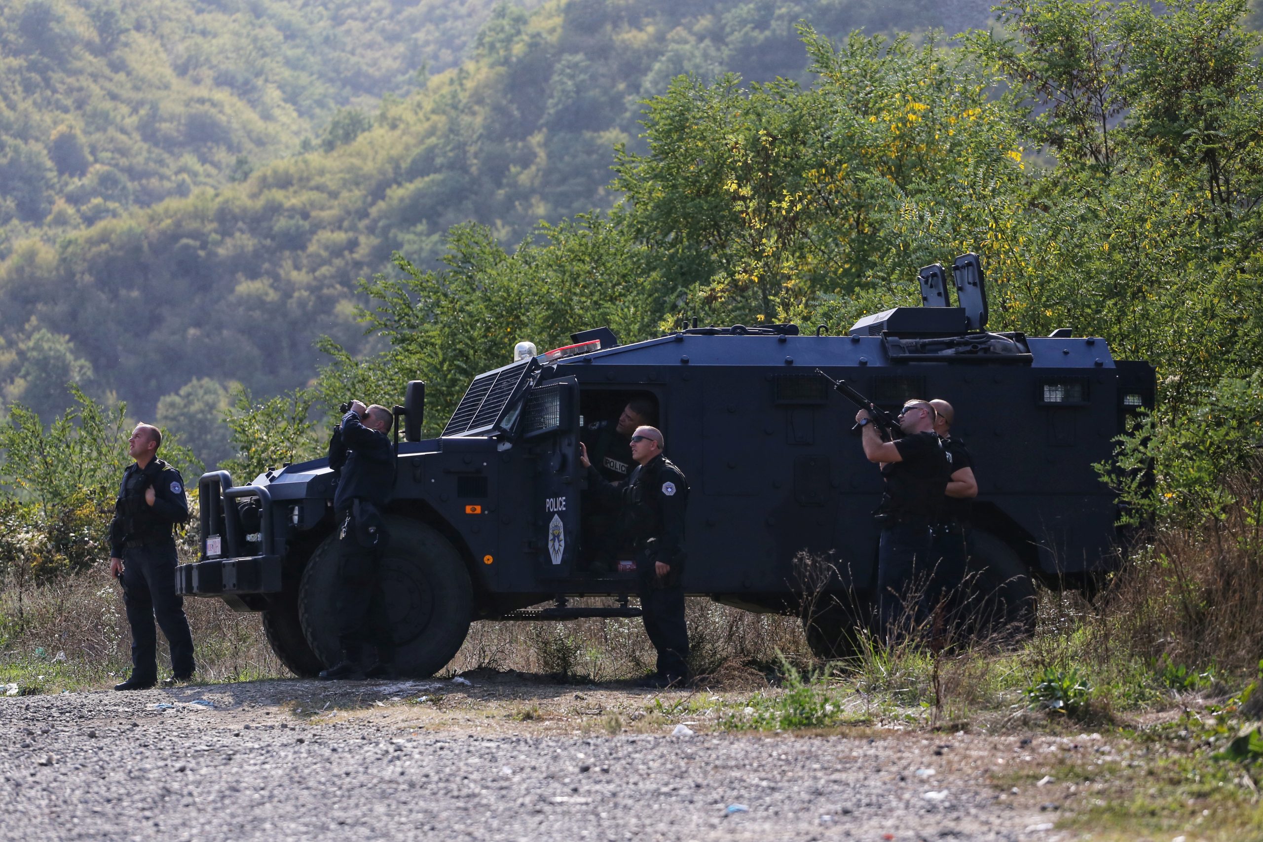Granični prelaz Jarinje 217.09.2021. Jarinje, prelaz, ljudi, vojska, policija Foto: Irfan Ličina/Nova.rs