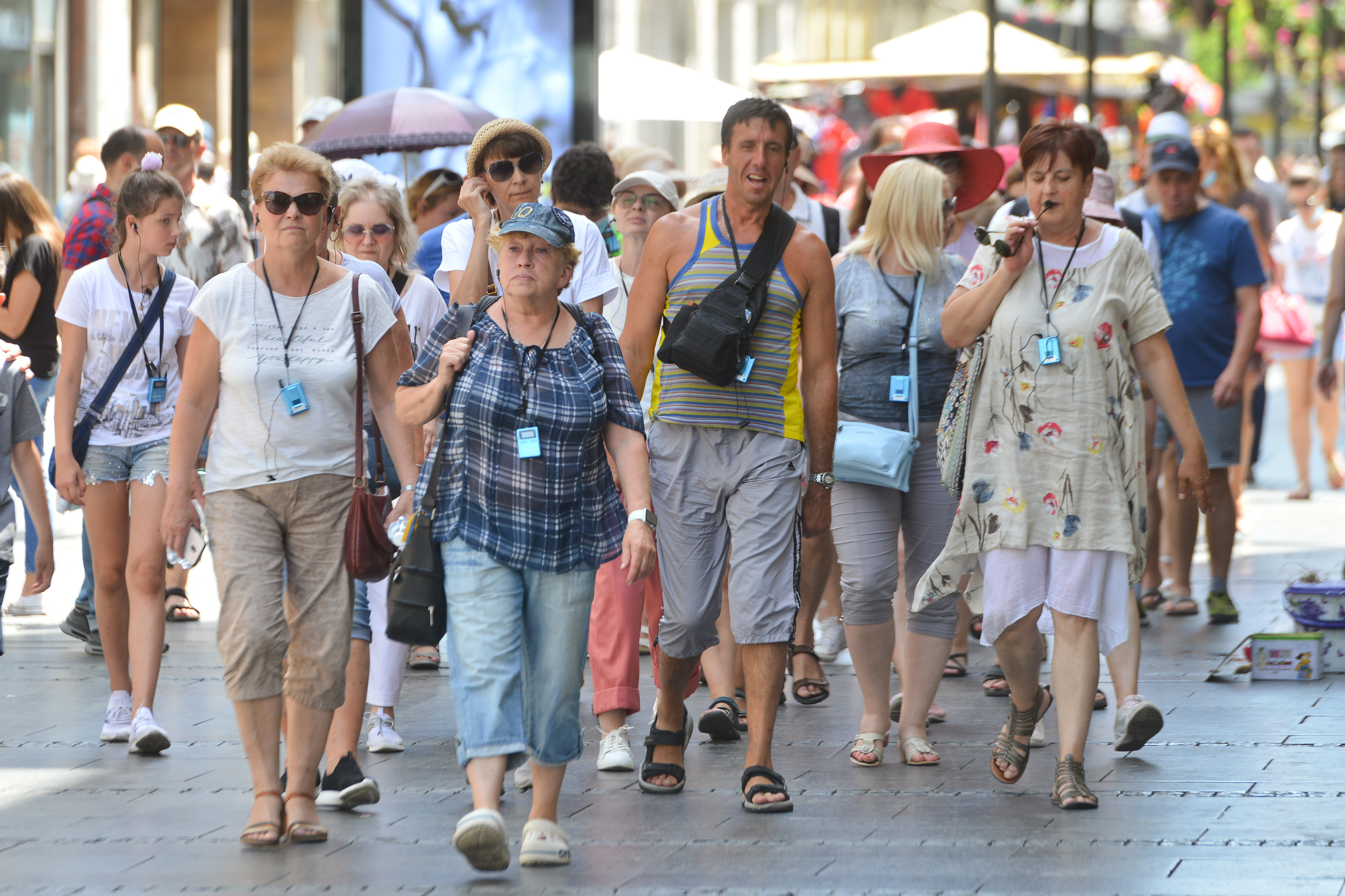 Beograd, 30. juna 2021 - U Beogradu danas suncano i jako toplo.U Srbiji ce sutra biti promenljivo, nestabilno i malo svezije, mestimicno sa kisom i lokalnim pljuskovima sa grmljavinom. FOTO TANJUG/ STRAHINJA ACIMOVIC/bs
