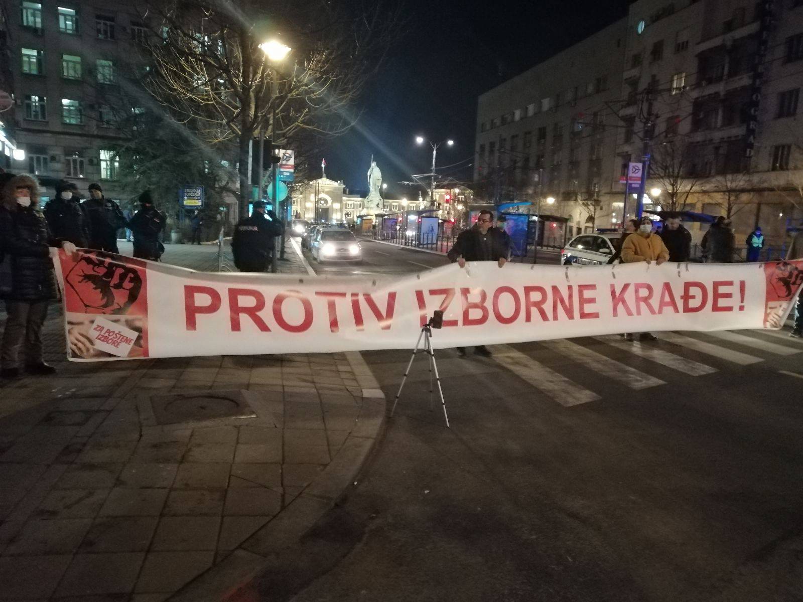 POKRET ZA PREOKRET: BEOGRADJANE NIKO NISTA NE PITA