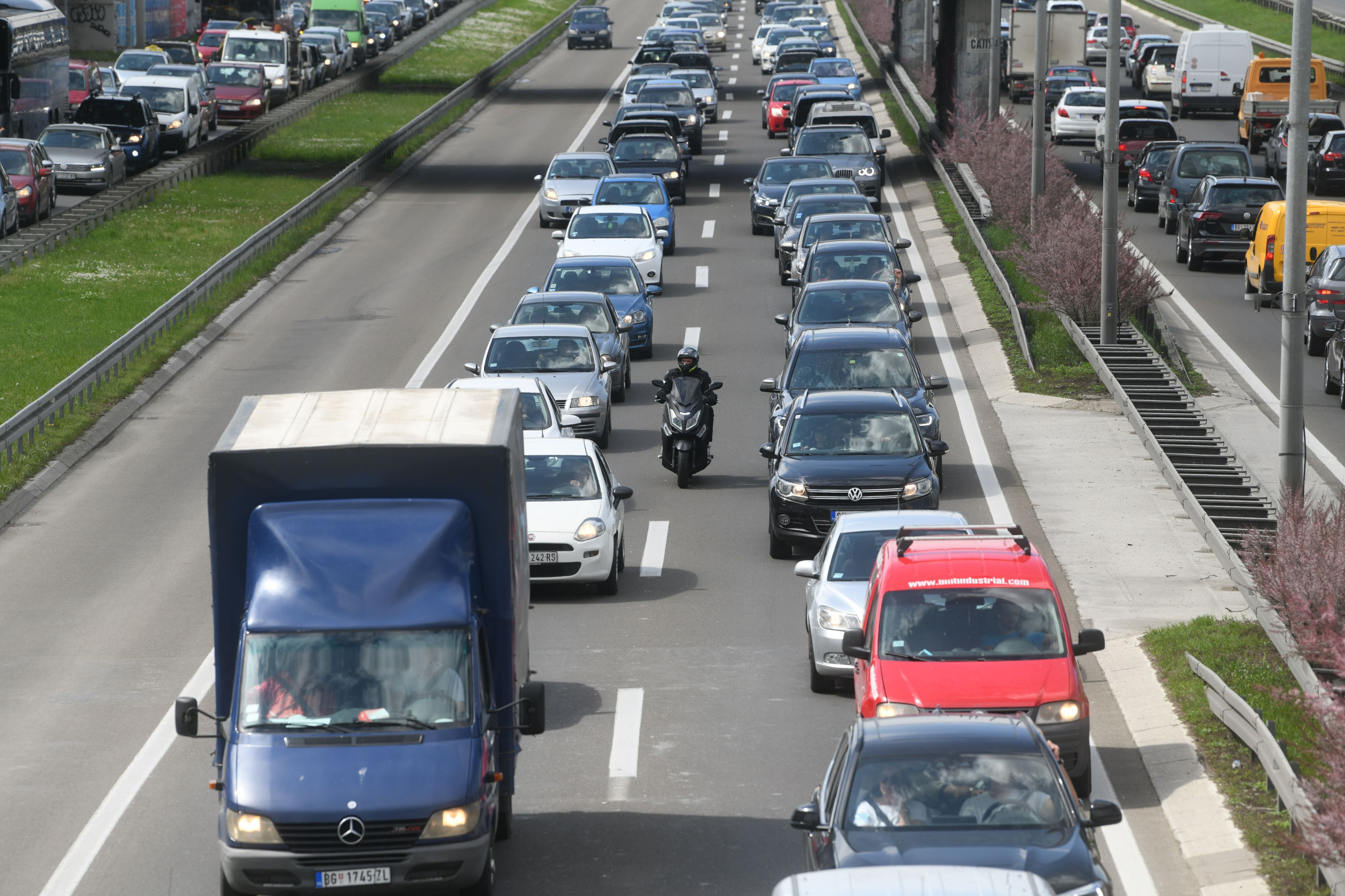 Beograd, 29.04.2021. Gužva u gradu, saobraćajna guzva, autoput Foto: Filip Krainčanić/Nova.r