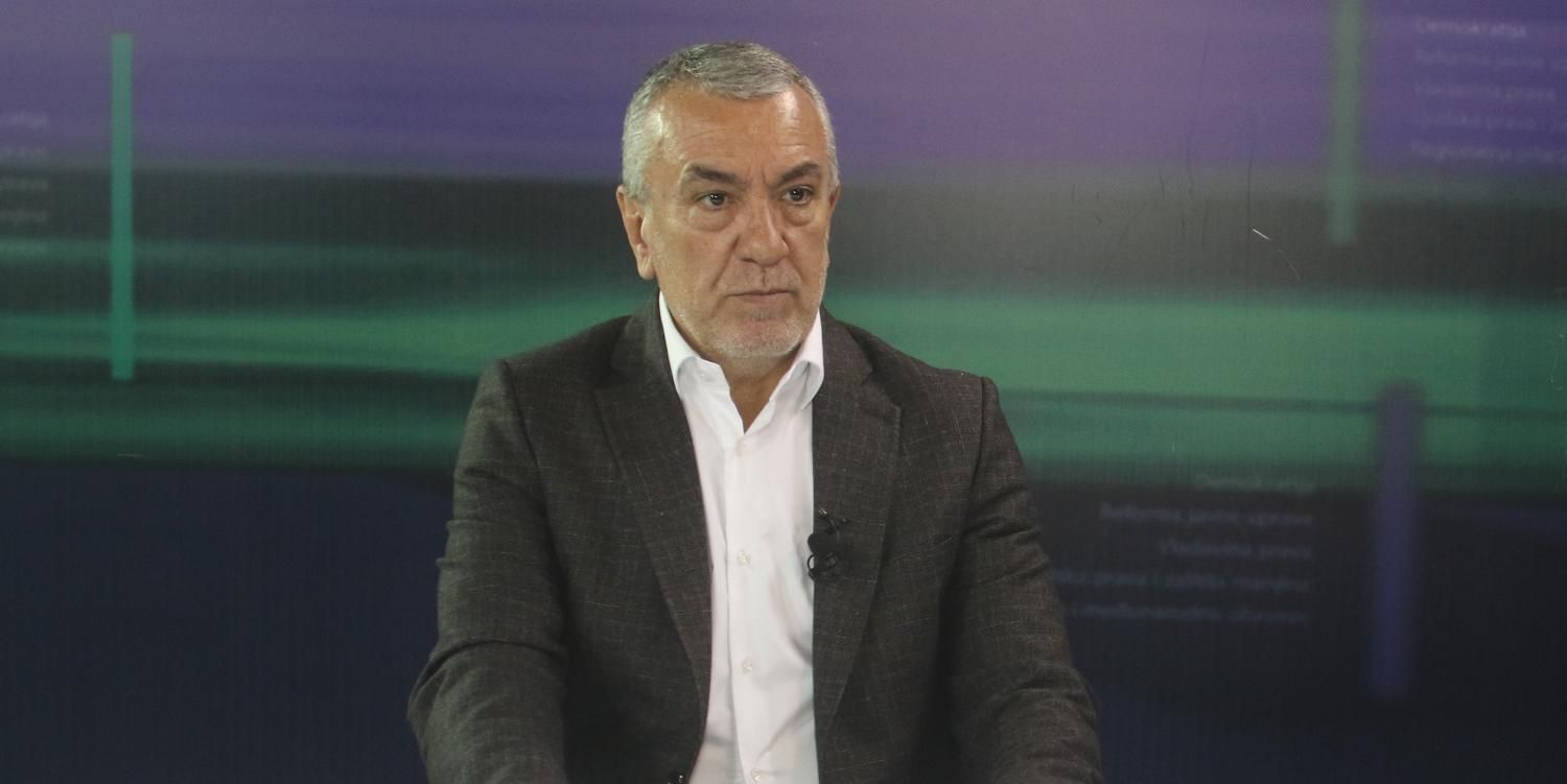 Milivoje Mihajlović
Mesto: BEOGRAD
Datum: 26.04.2020
Dogadjaj:  EVROSERVIS/KVAKA 23 - intervju FoNetu novinara Milivoja Mihajloviæa, u okviru serijala Kvaka 23 Novinske agencije FoNet
Licnosti: Milivoje Mihajloviæ