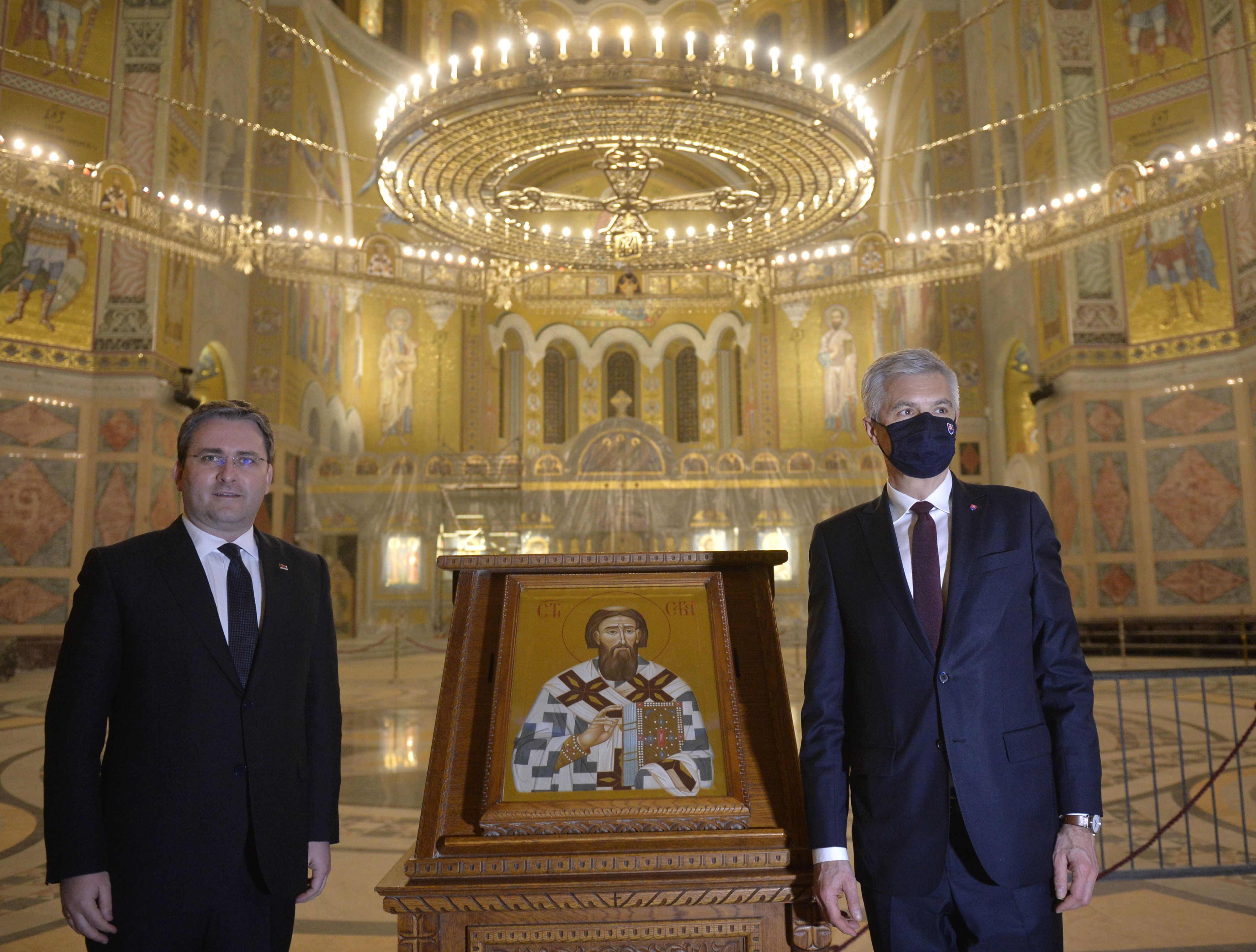 Beograd, 8. februara 2021 - Ministar spoljnih poslova Republike Srbije Nikola Selakovic i ministar spoljnih i evropskih poslova Slovacke Ivan Korcok obisli su Hram Svetog Save. FOTO TANJUG/ RADE PRELIC/ mn