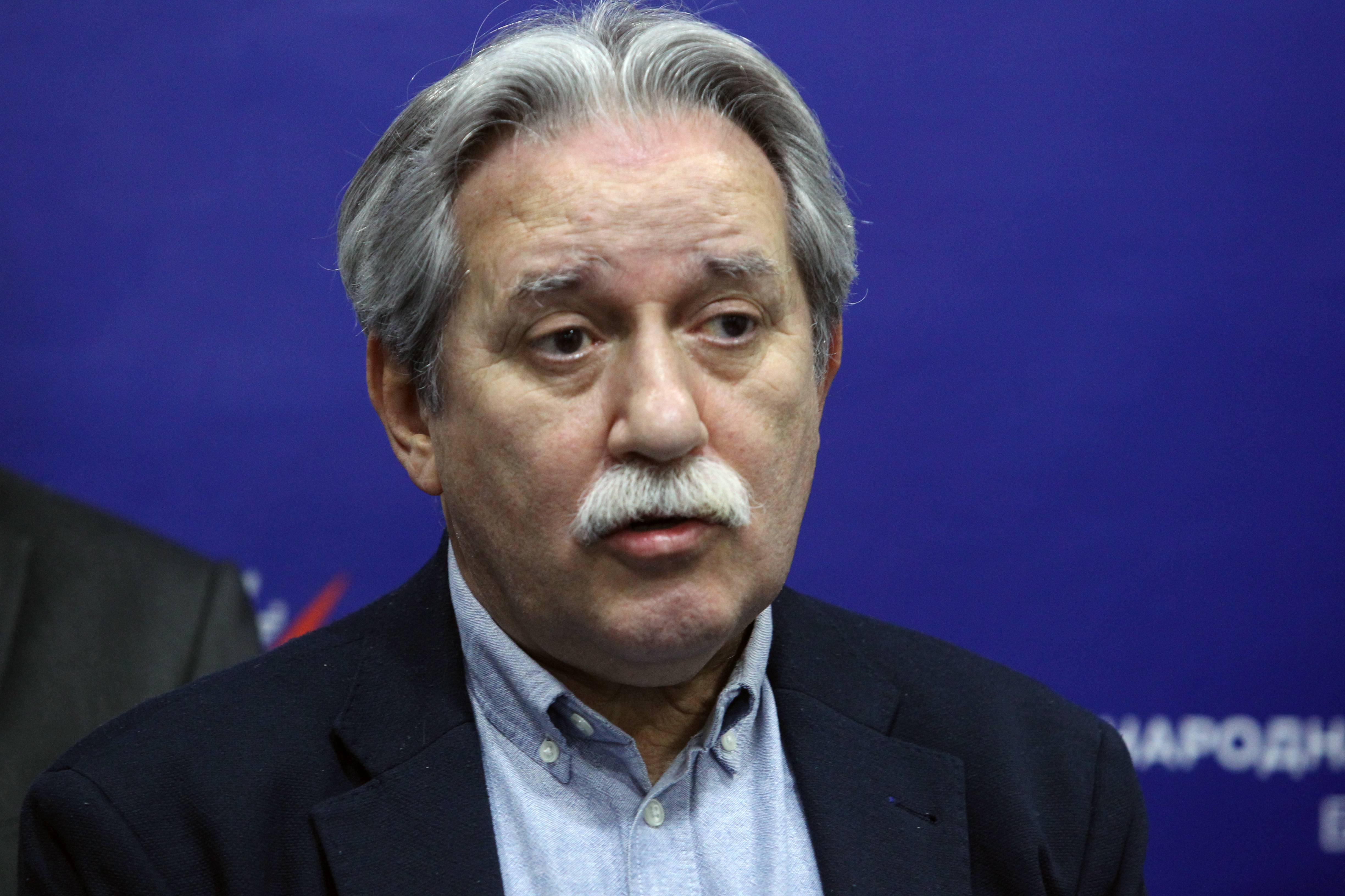 Beograd, 21.01.2021. - Predsednik Drzavotvornog pokreta Srbije Slobodan Samardzic govori na konferenciji za novinare, danas u Beogradskom odboru Narodne stranke.   (BETAPHOTO/MILAN OBRADOVIC/MO)