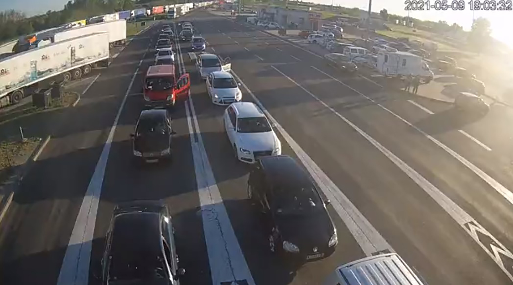 Horgoš, E-75, Izlaz iz Srbije ka Mađarskoj, granični prelaz gužva