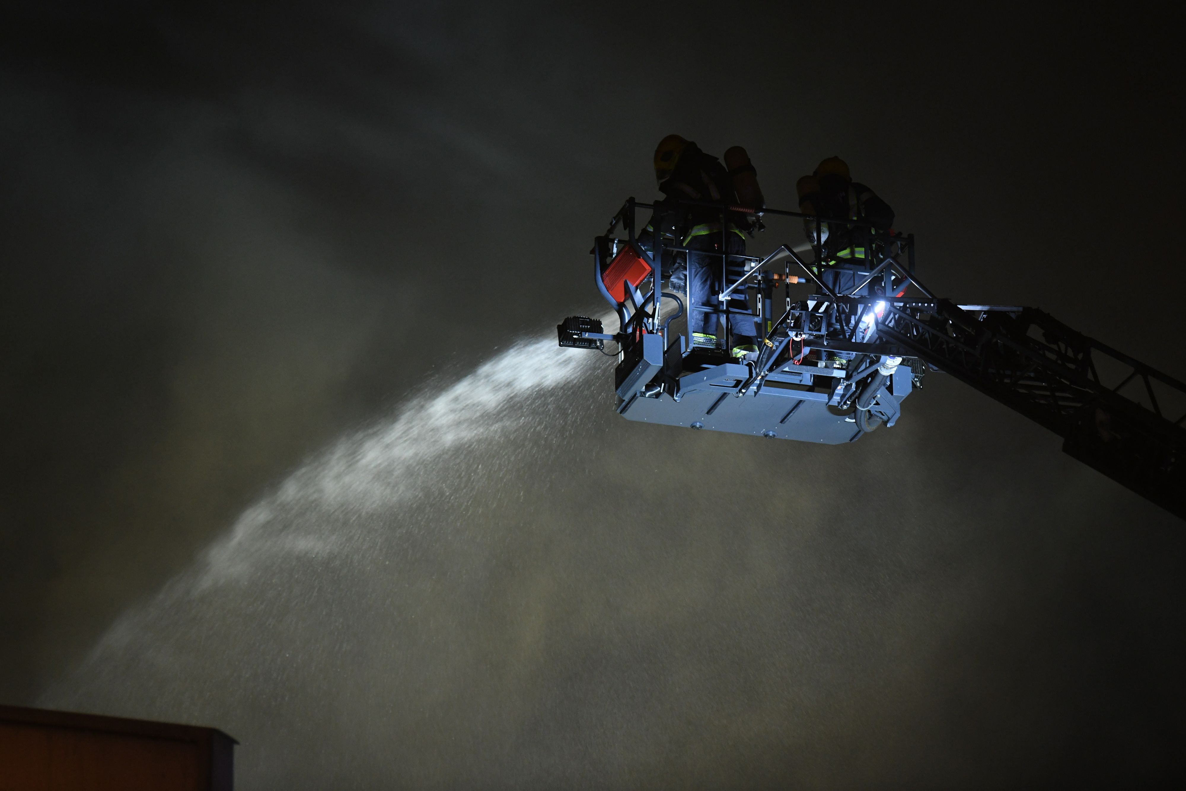 Pozar kineski trzni centar